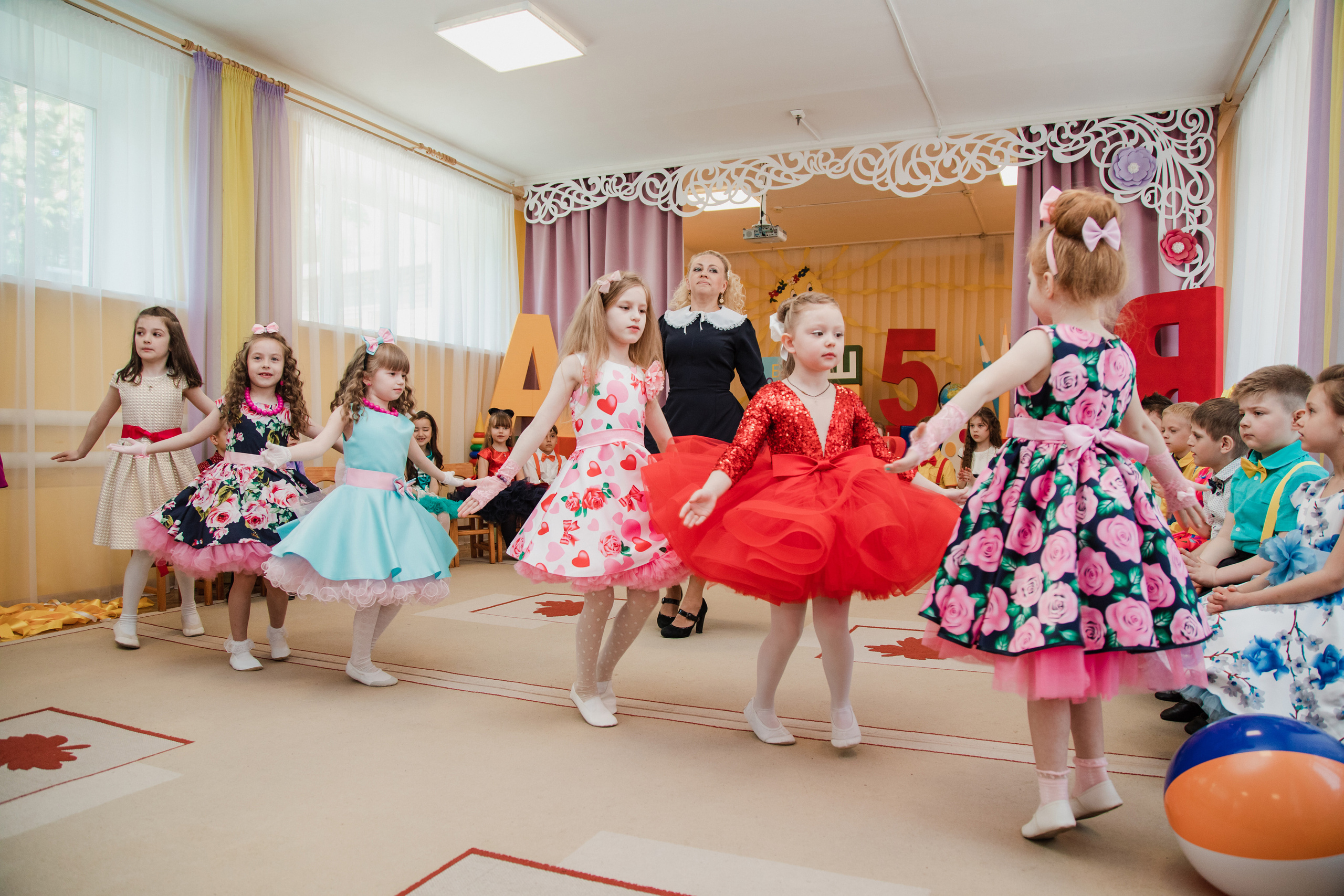 ДС солнышко выпускной. Выпускные альбомы в Подольске Москве и МО