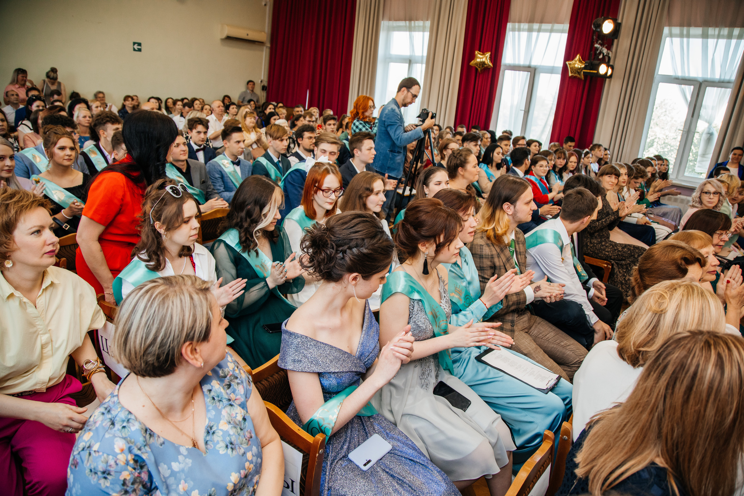 1637 пз. Выпускные альбомы в Подольске Москве и МО