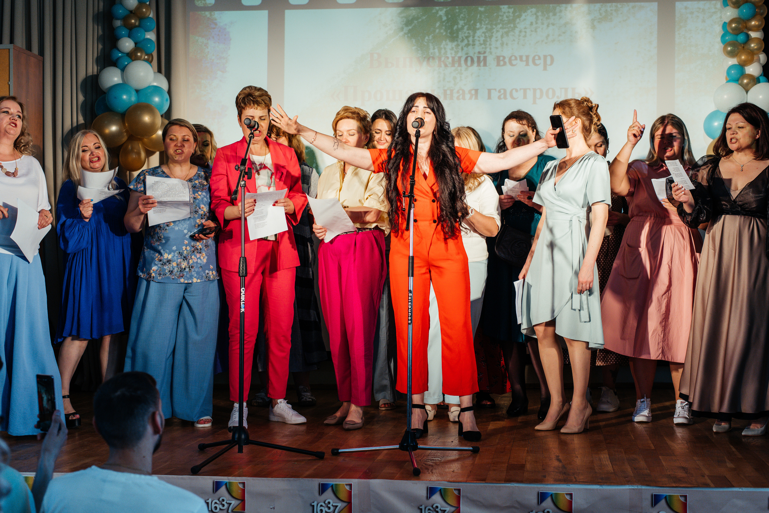 1637 пз. Выпускные альбомы в Подольске Москве и МО