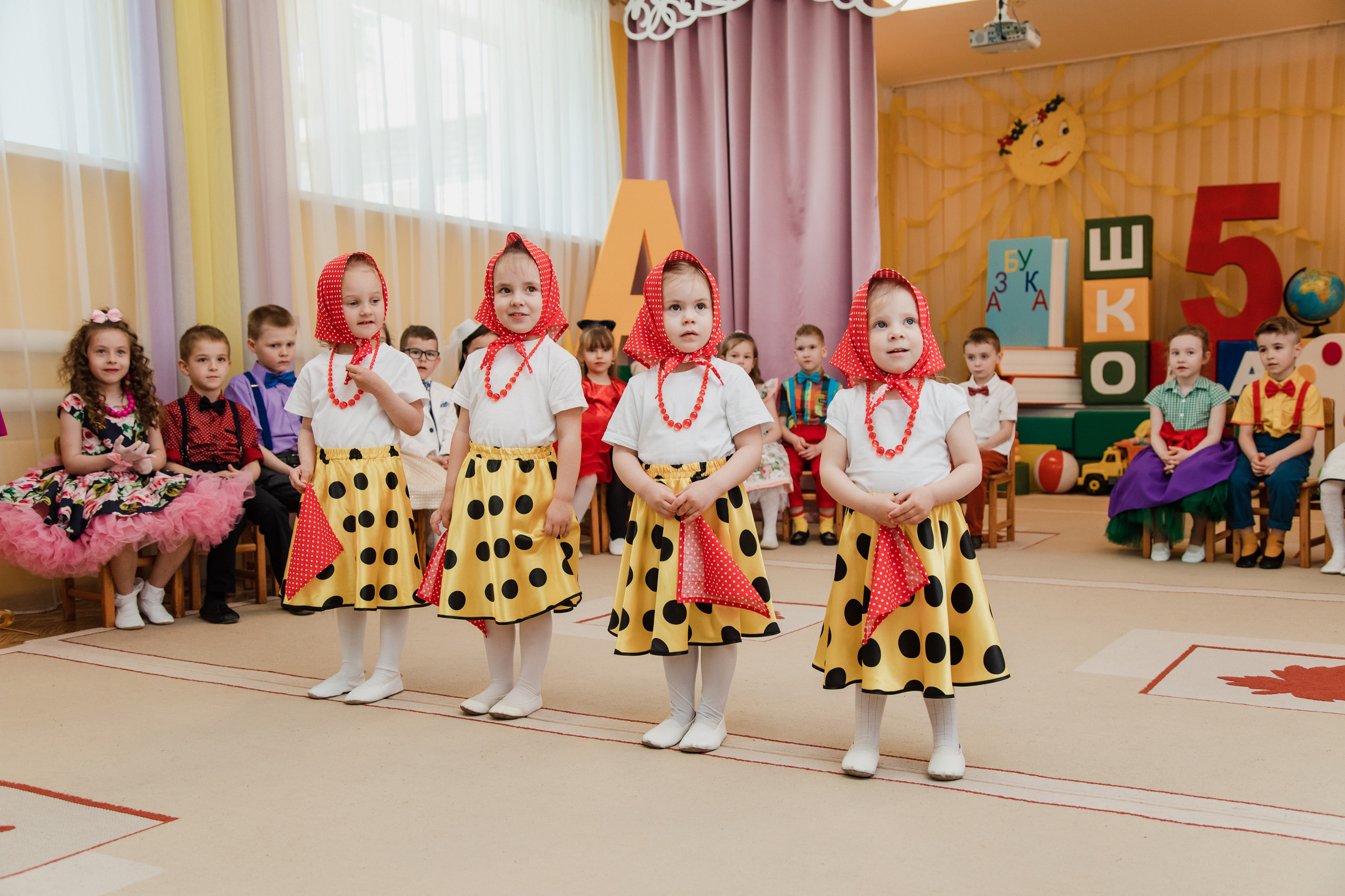 ДС солнышко выпускной. Выпускные альбомы в Подольске Москве и МО