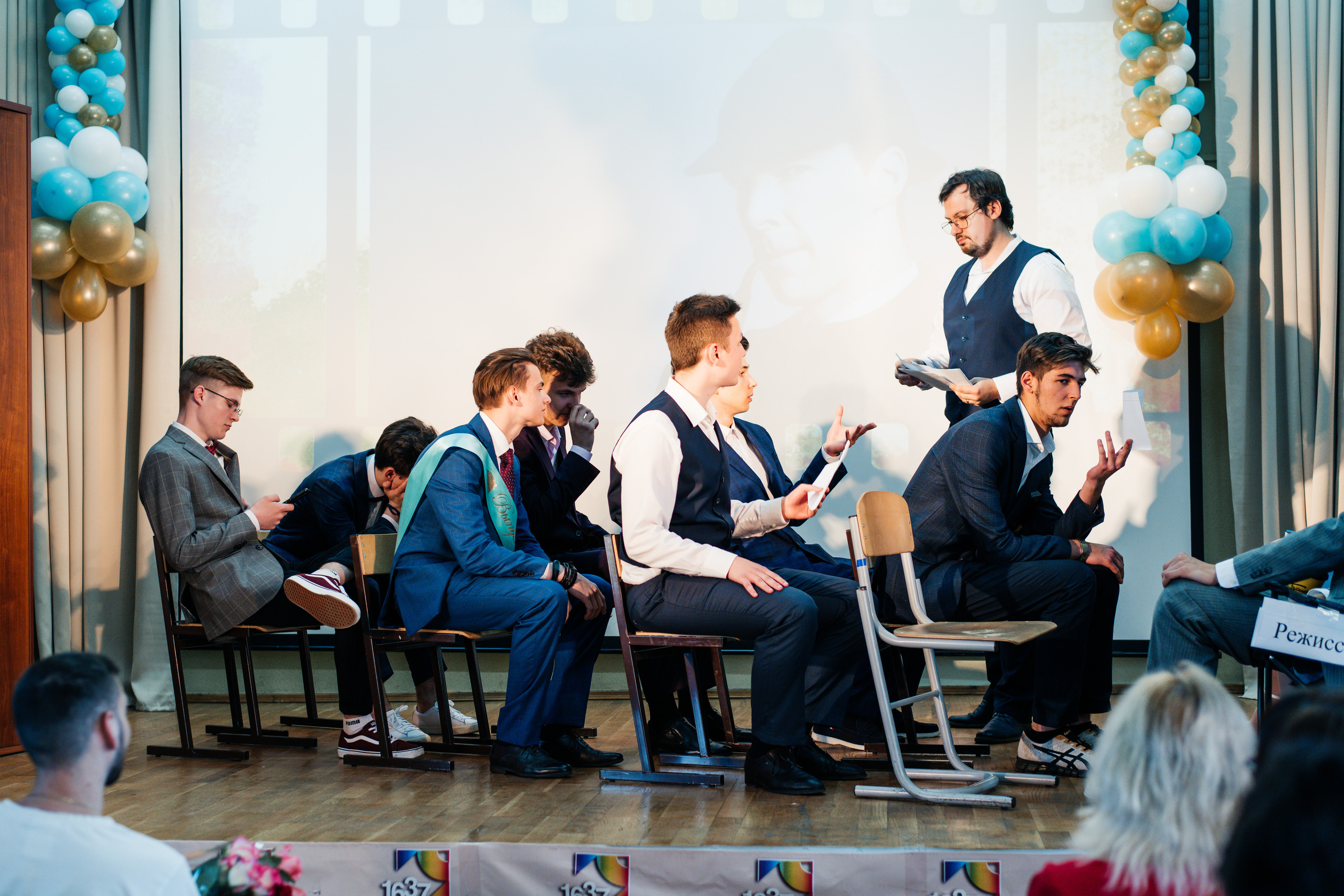 1637 пз. Выпускные альбомы в Подольске Москве и МО