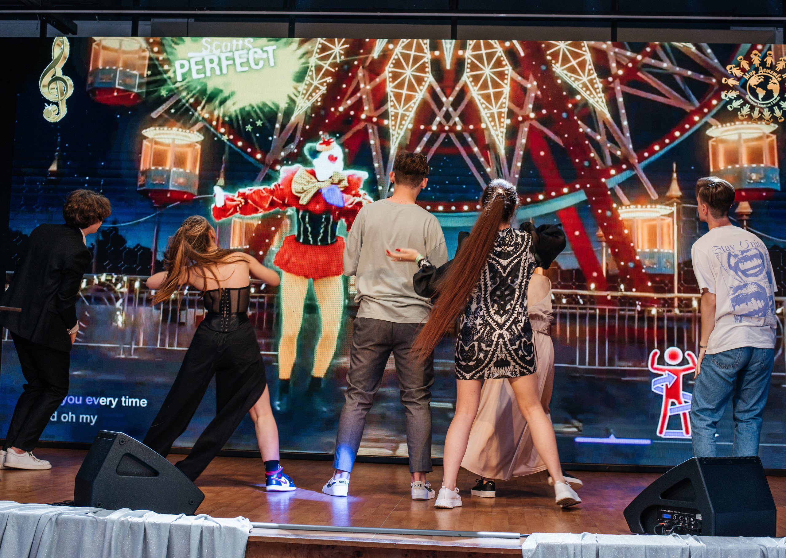 1637 банкет. Выпускные альбомы в Подольске Москве и МО