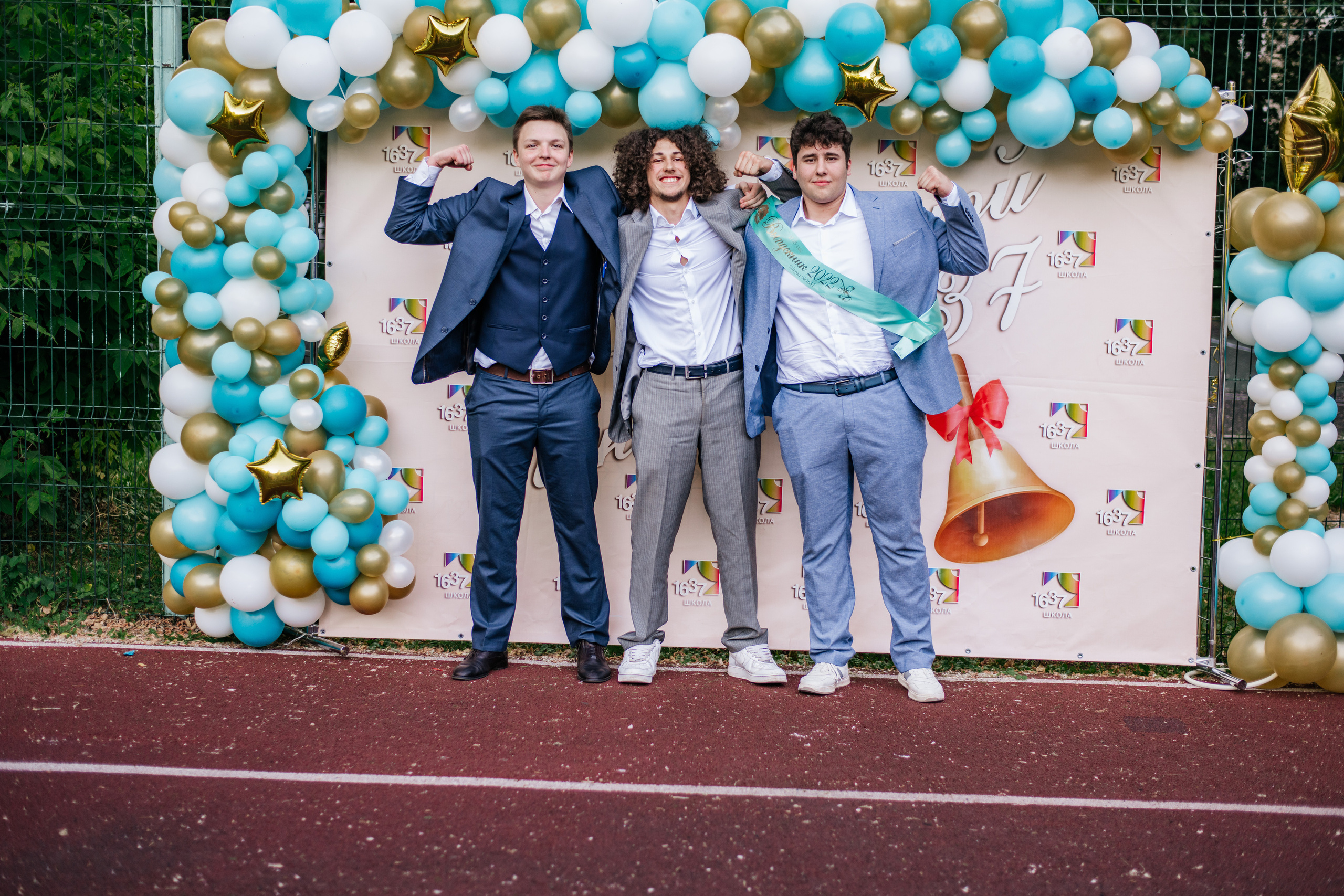 Фотосессия улица. Выпускные альбомы в Подольске Москве и МО
