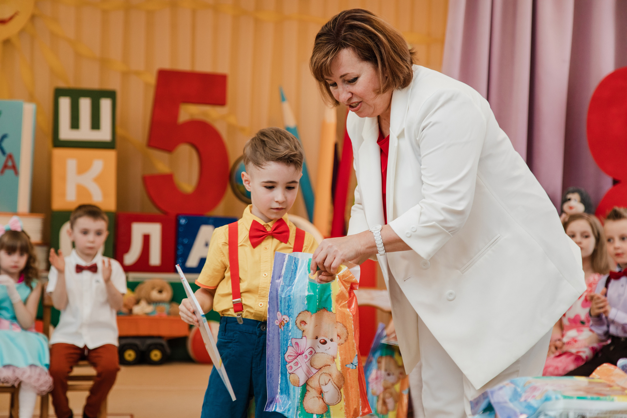 ДС солнышко выпускной. Выпускные альбомы в Подольске Москве и МО