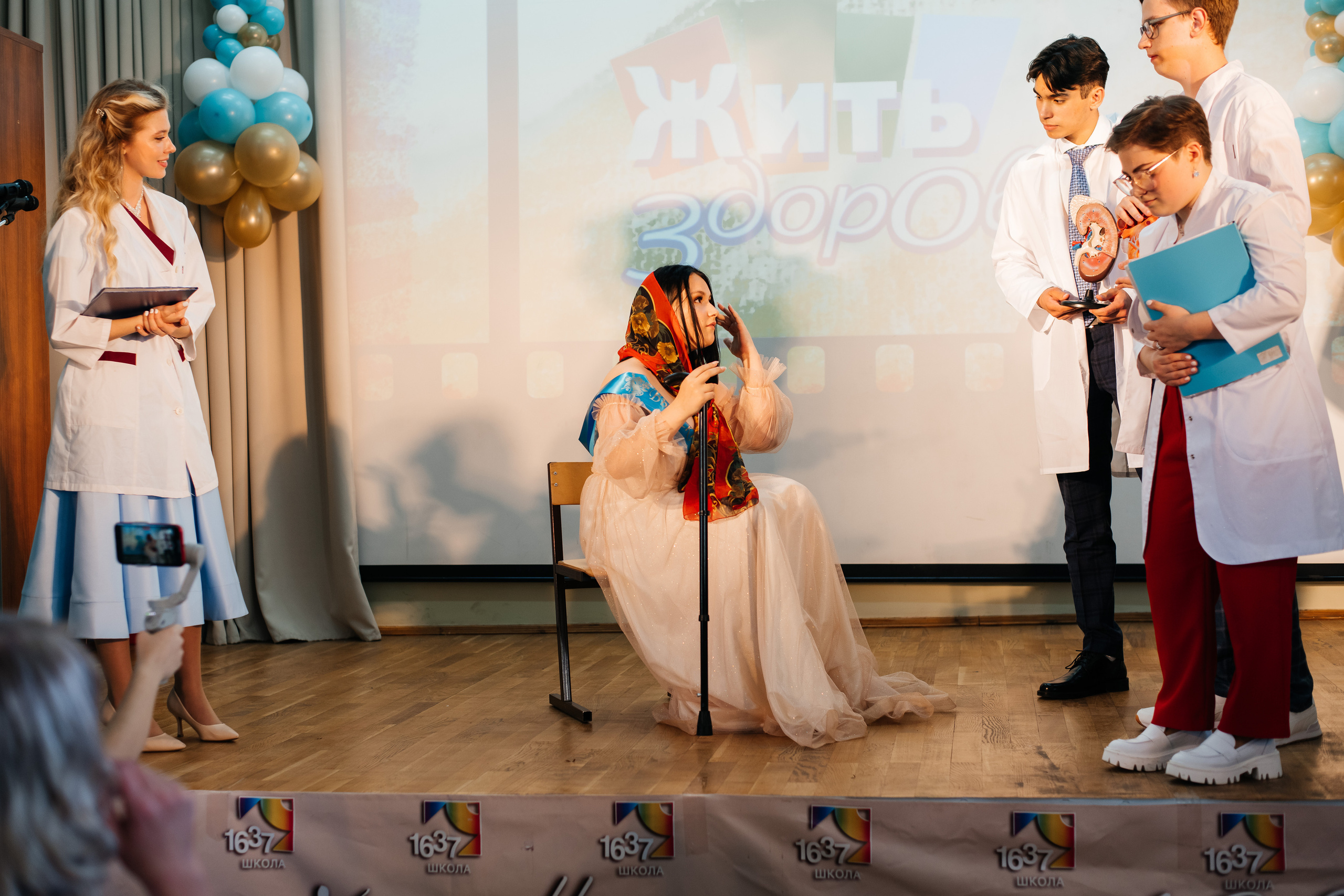 1637 пз. Выпускные альбомы в Подольске Москве и МО