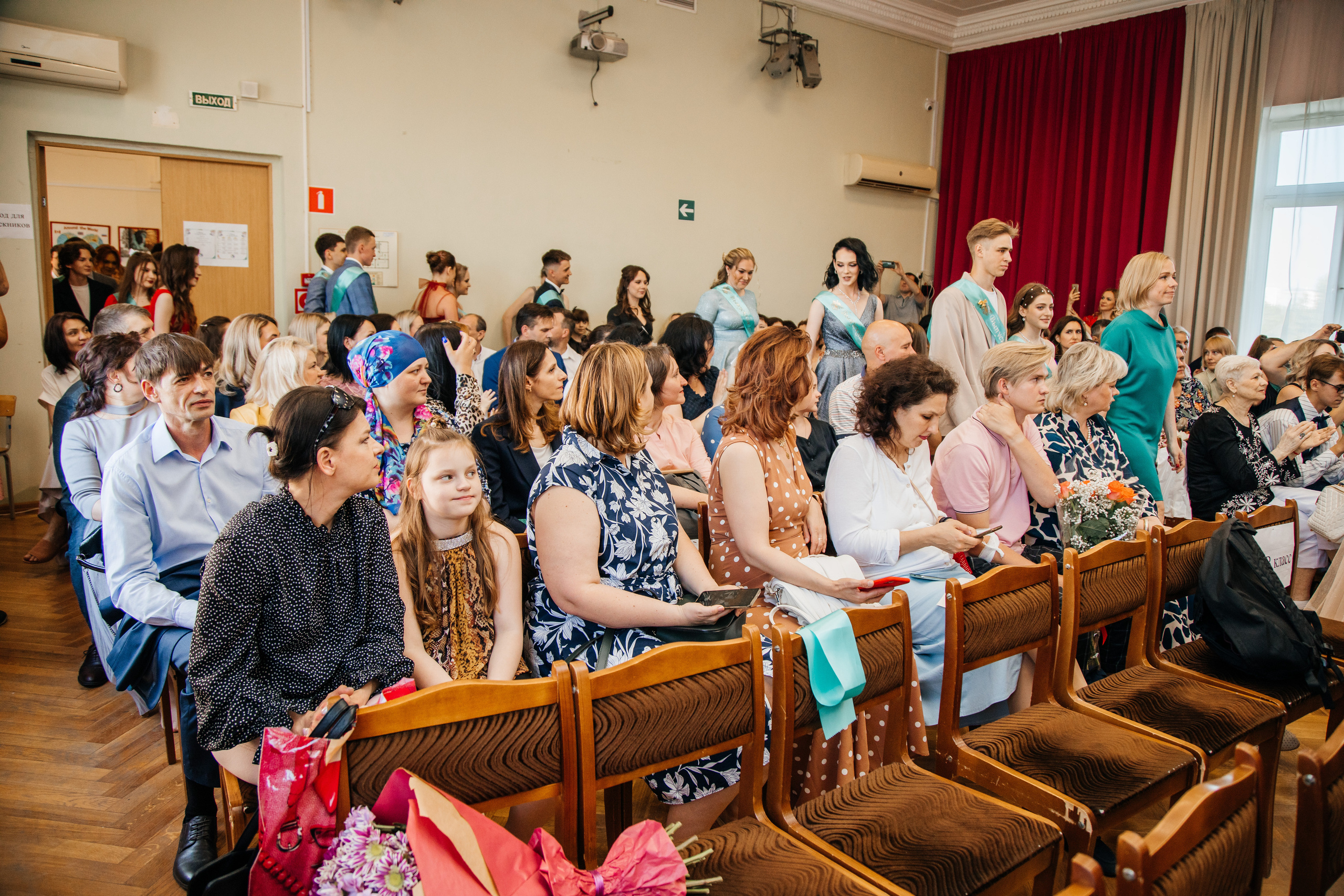 1637 пз. Выпускные альбомы в Подольске Москве и МО