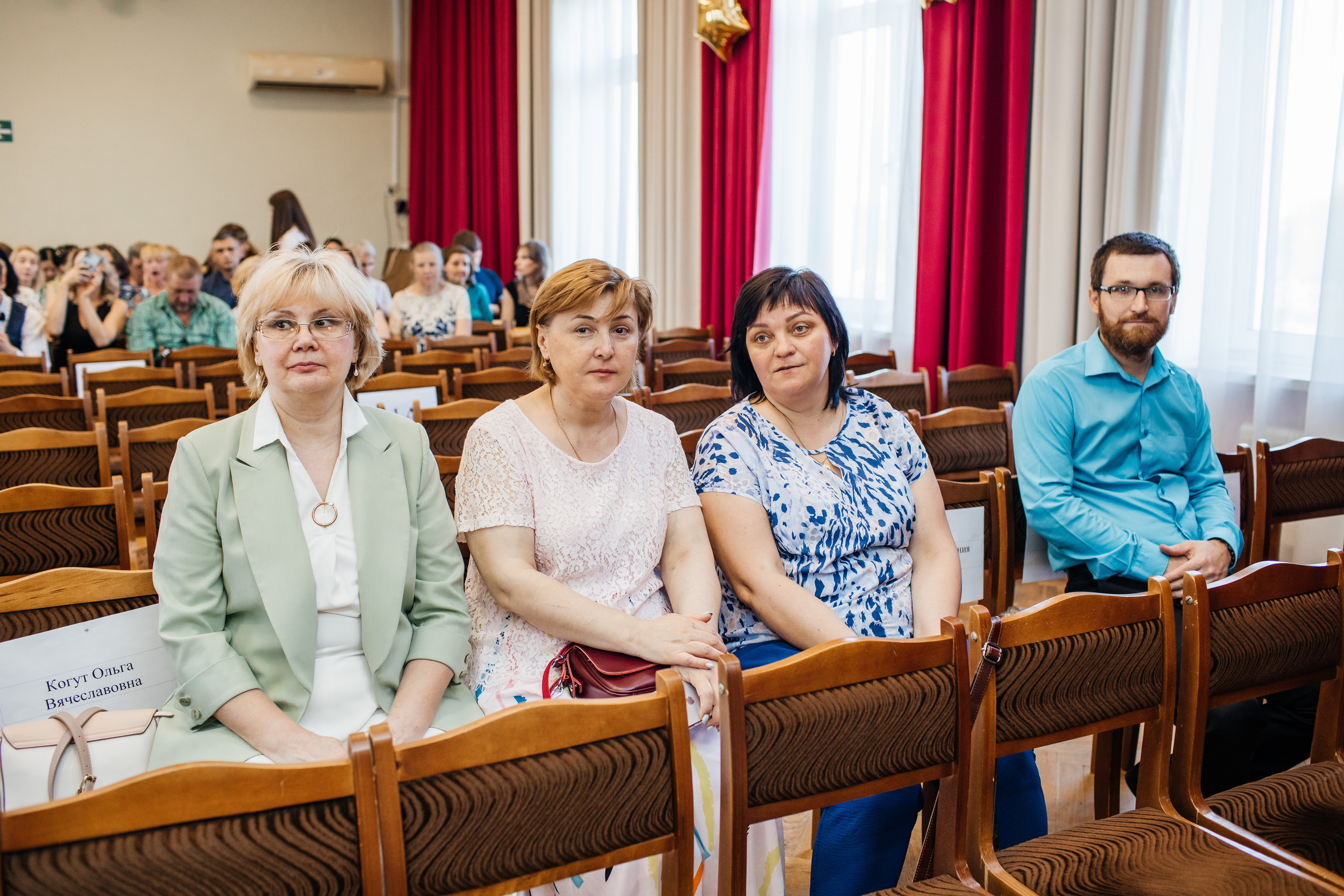 1637 пз. Выпускные альбомы в Подольске Москве и МО