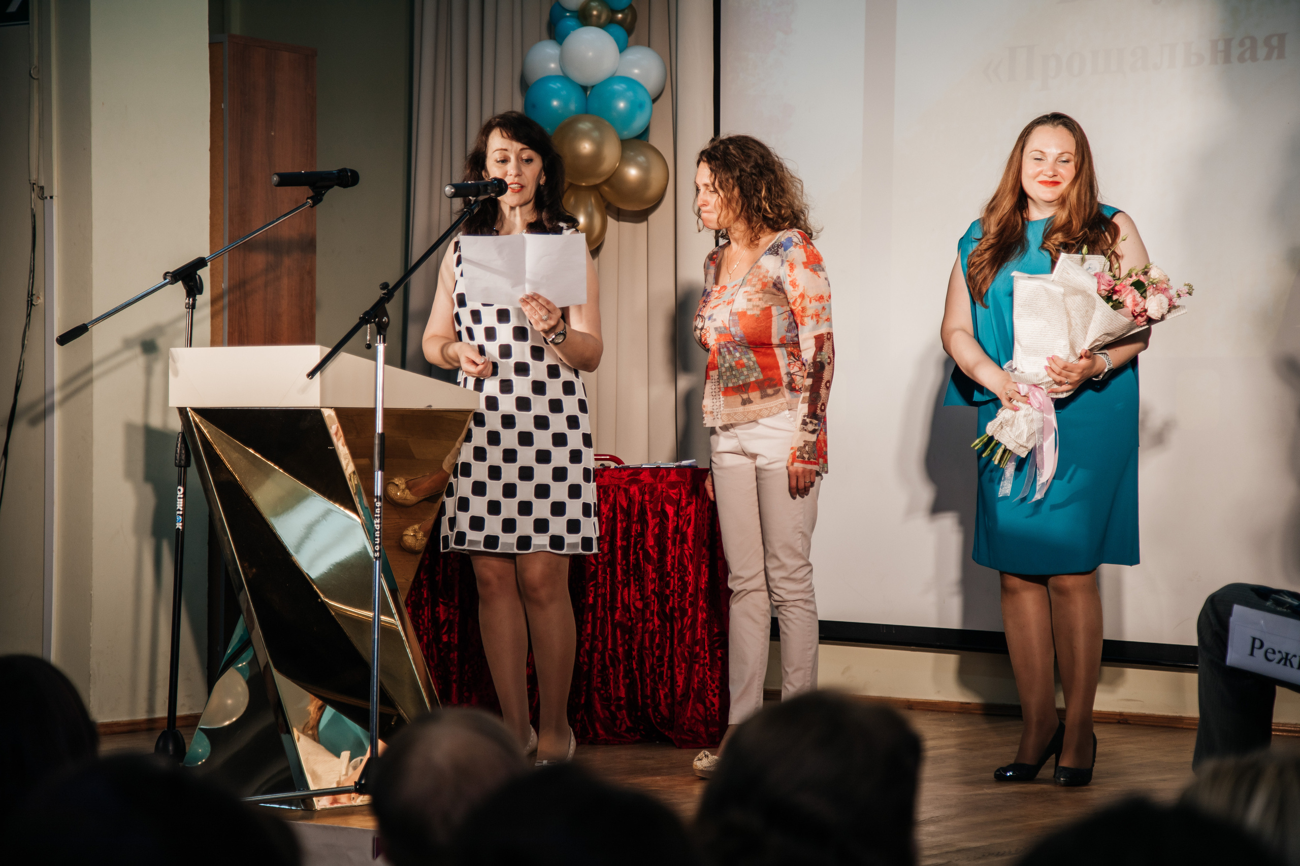 1637 пз. Выпускные альбомы в Подольске Москве и МО