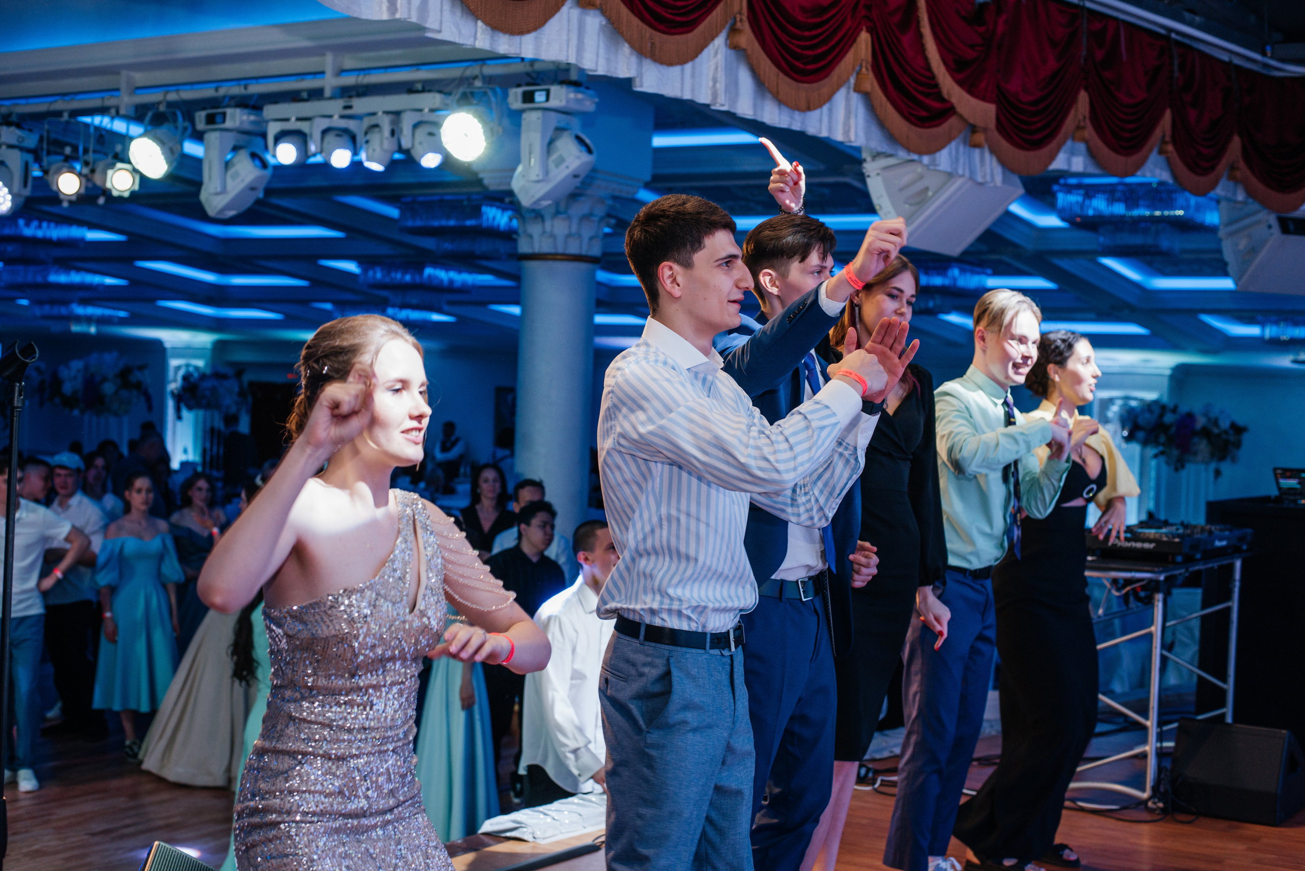 1637 банкет. Выпускные альбомы в Подольске Москве и МО