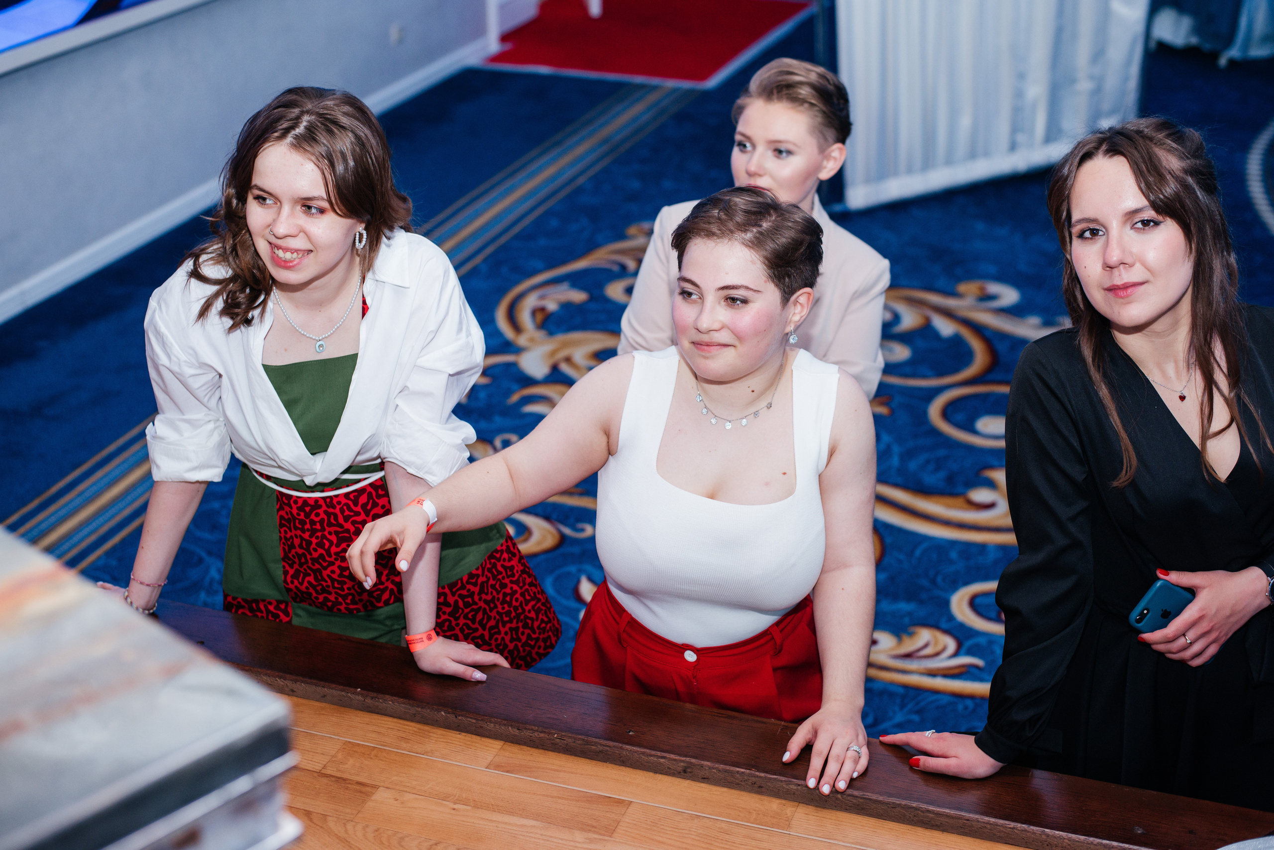 1637 банкет. Выпускные альбомы в Подольске Москве и МО