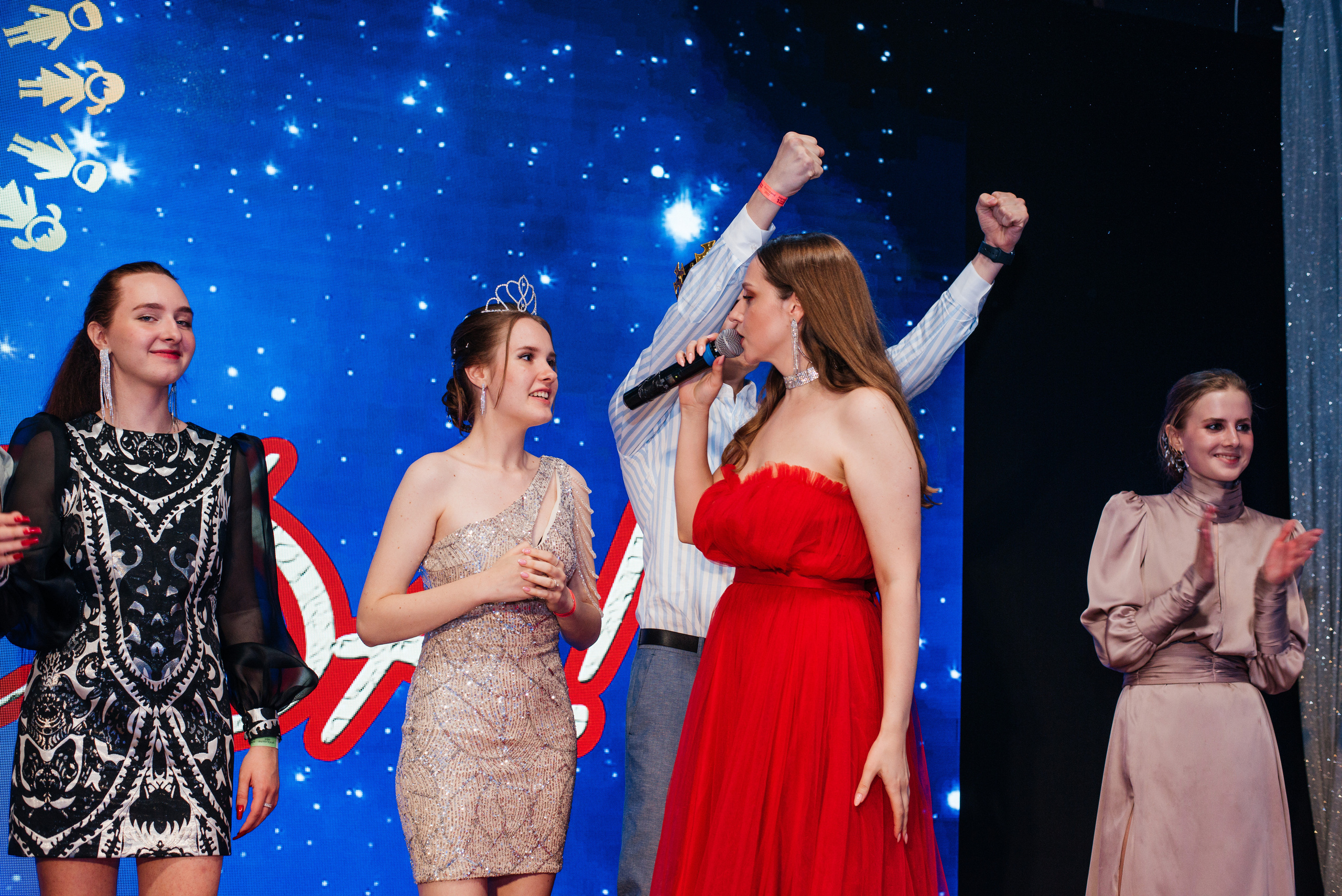 1637 банкет. Выпускные альбомы в Подольске Москве и МО