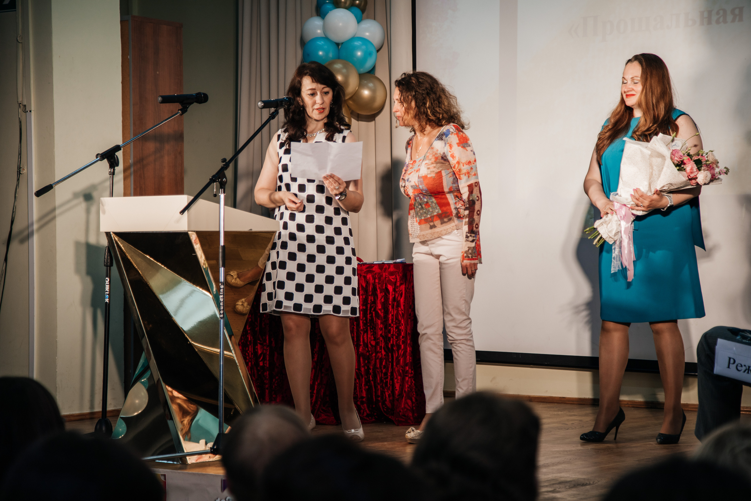 1637 пз. Выпускные альбомы в Подольске Москве и МО