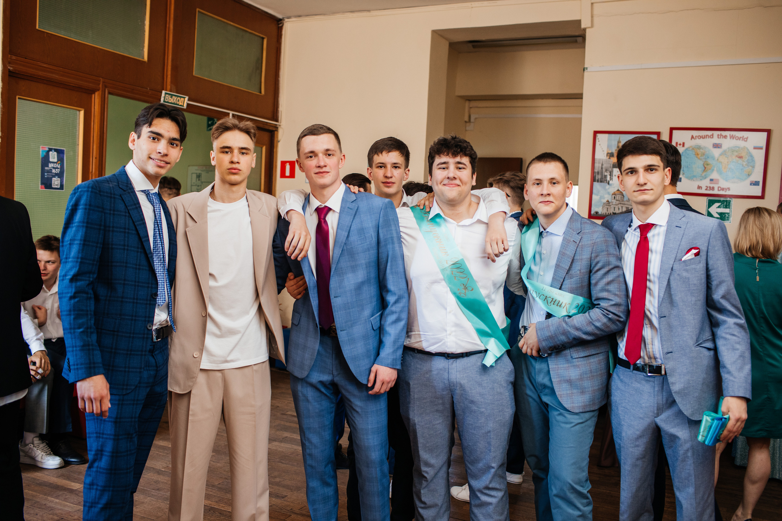 1637 пз. Выпускные альбомы в Подольске Москве и МО