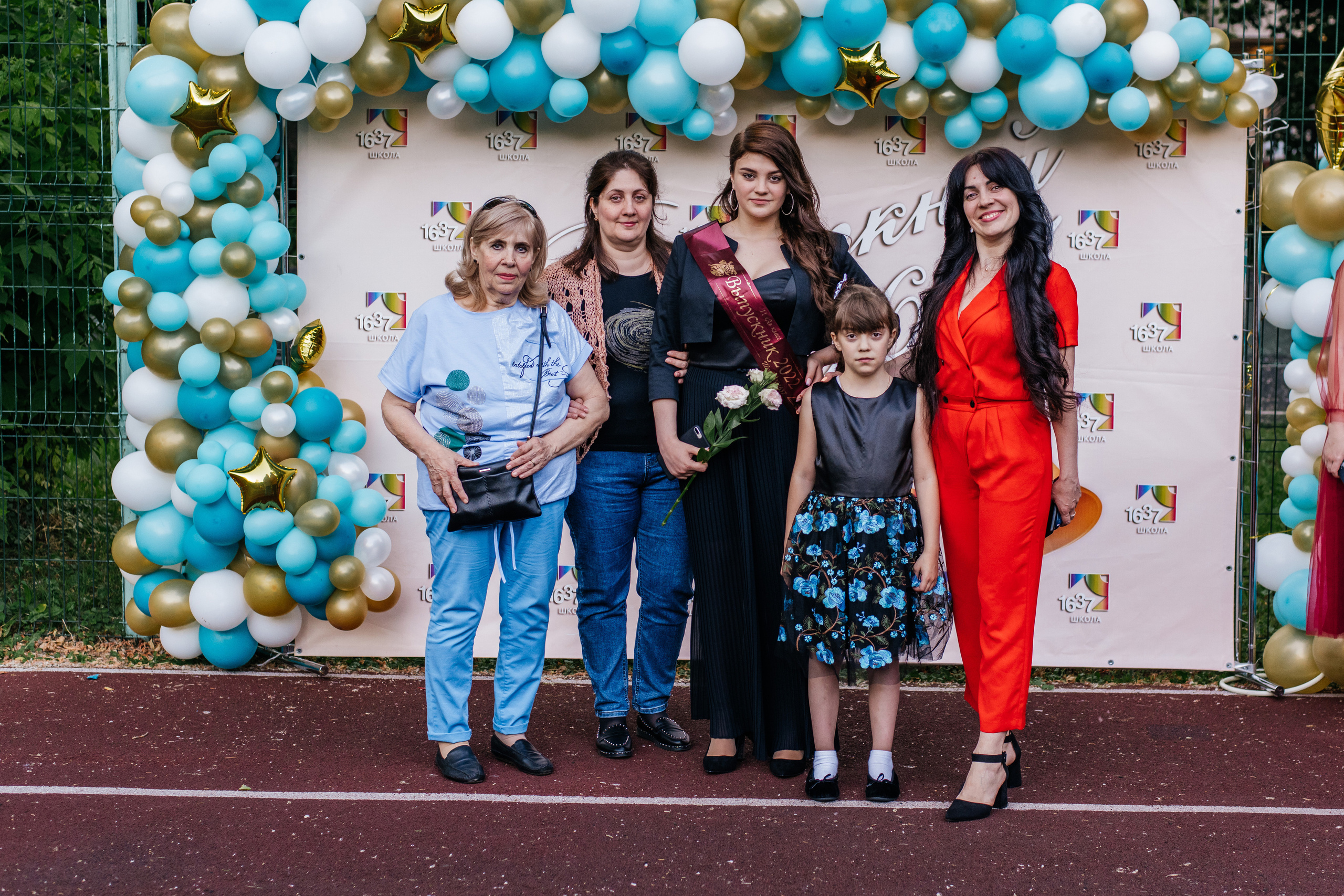 Фотосессия улица. Выпускные альбомы в Подольске Москве и МО