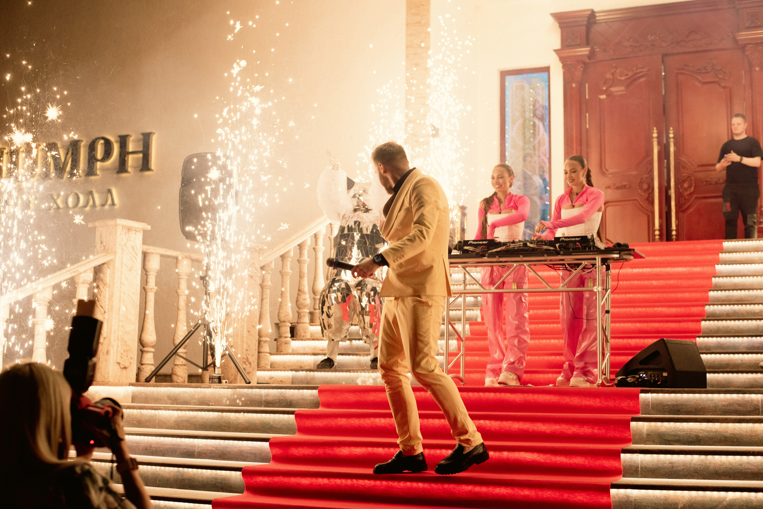 1637 банкет. Выпускные альбомы в Подольске Москве и МО