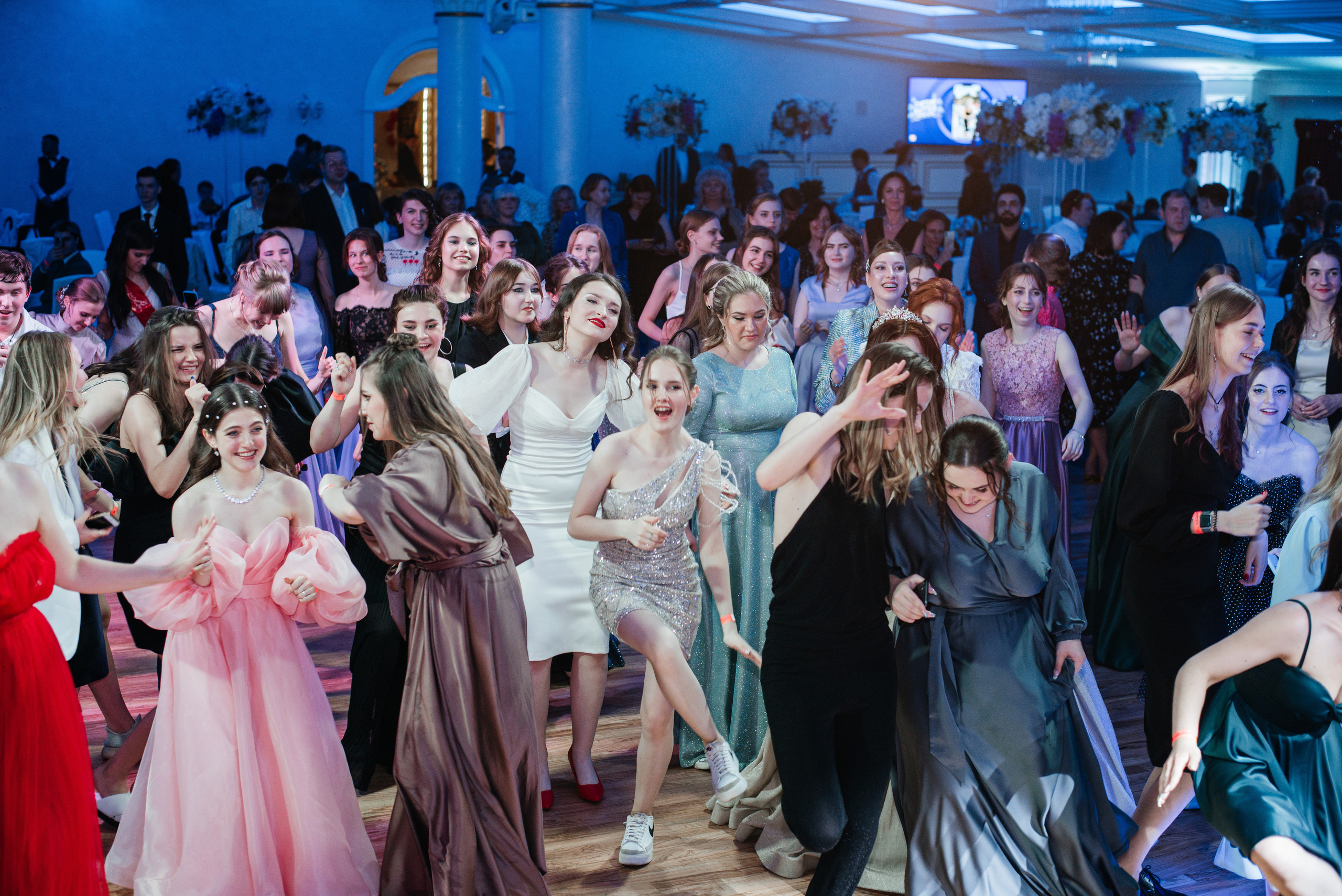 1637 банкет. Выпускные альбомы в Подольске Москве и МО