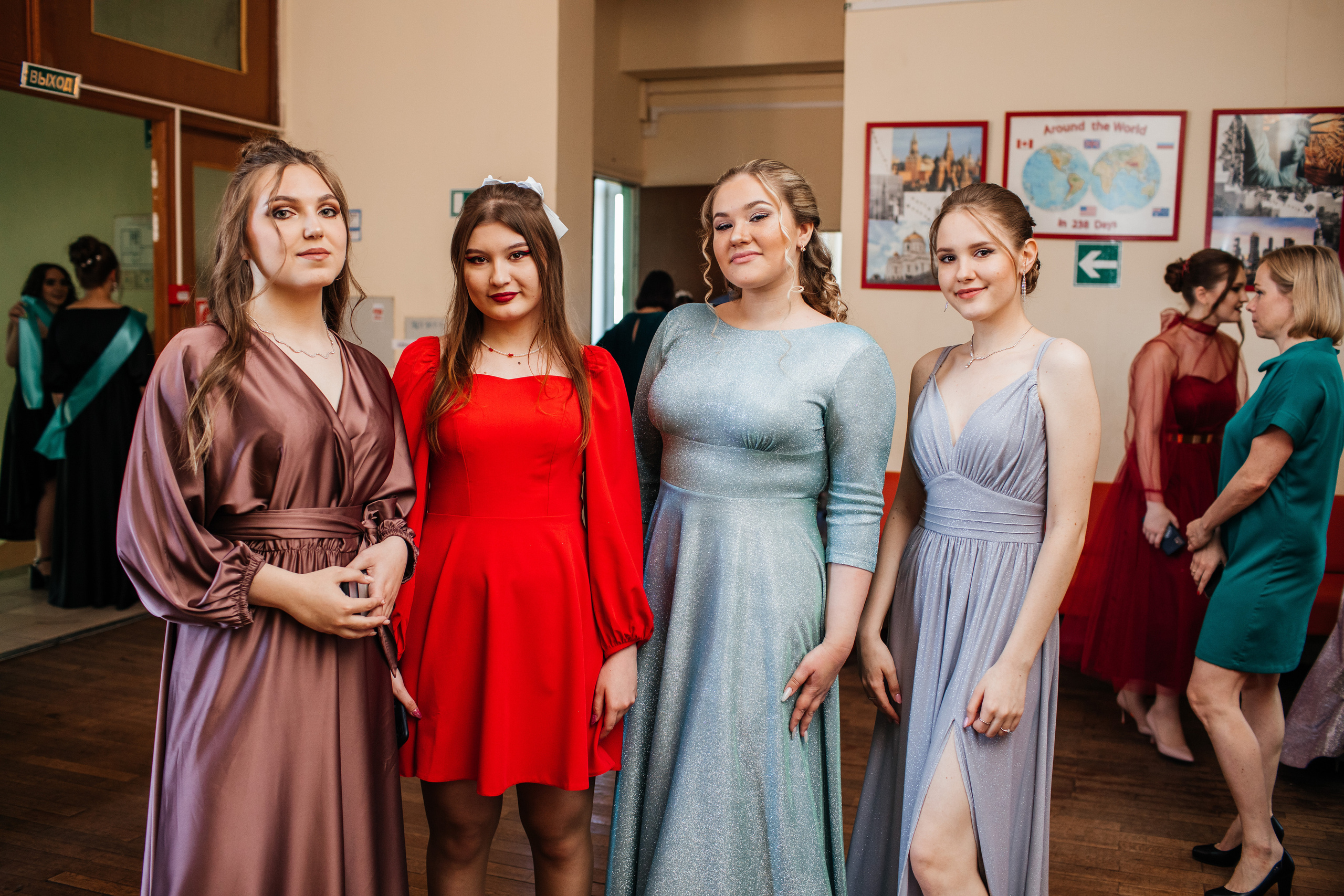 1637 пз. Выпускные альбомы в Подольске Москве и МО