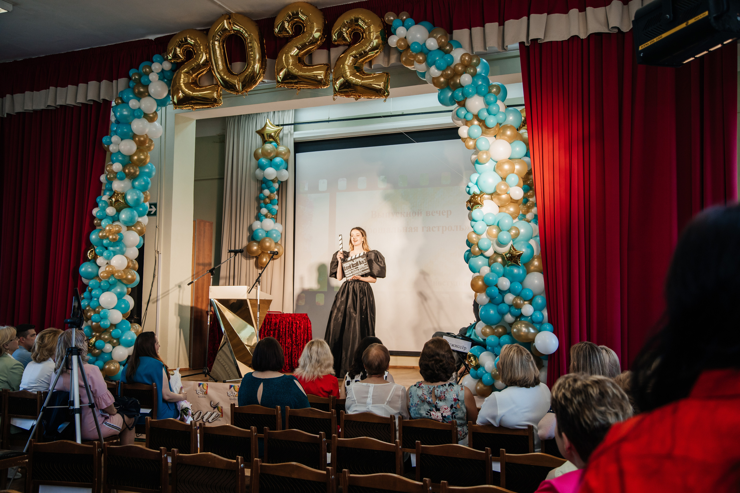 1637 пз. Выпускные альбомы в Подольске Москве и МО