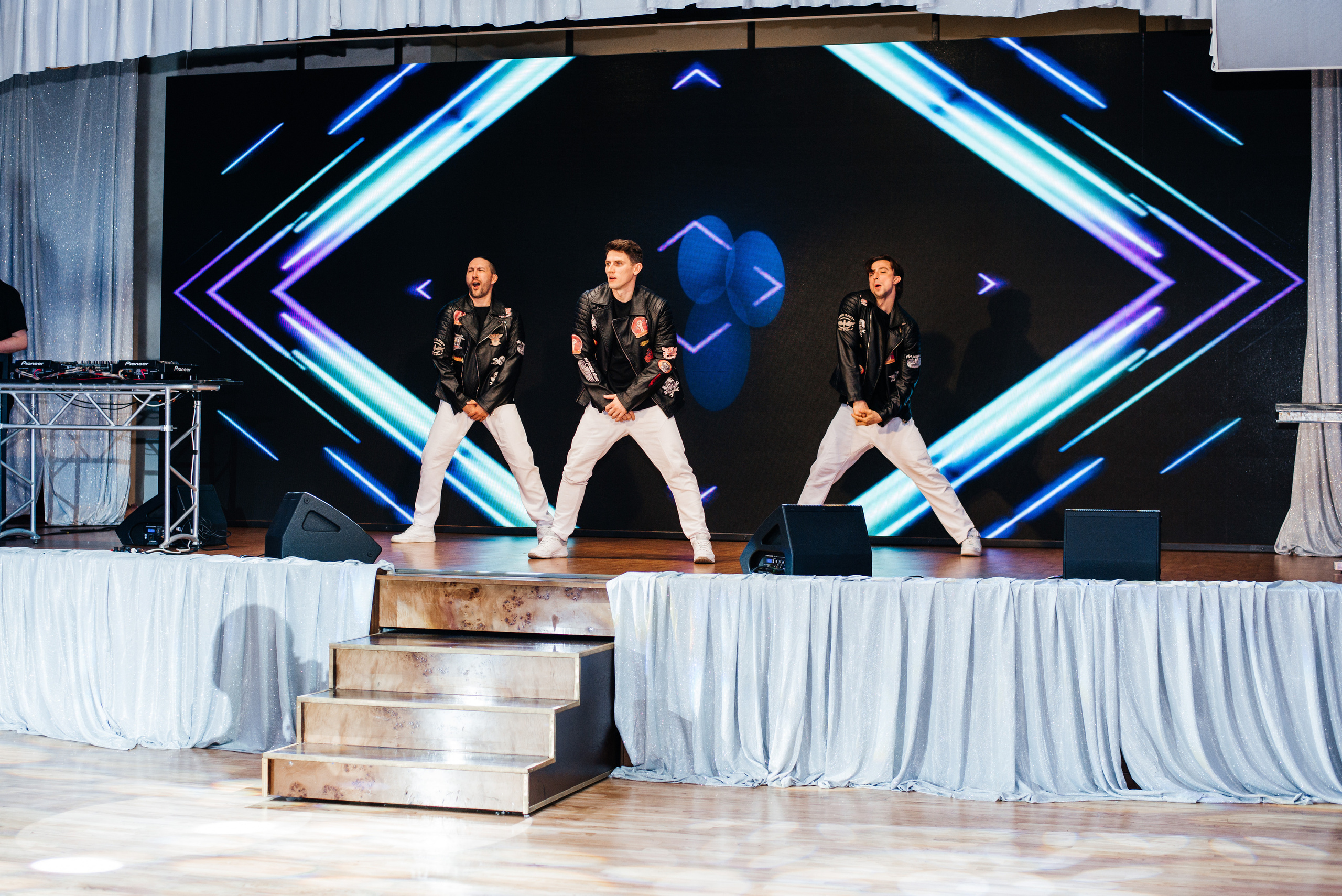 1637 банкет. Выпускные альбомы в Подольске Москве и МО