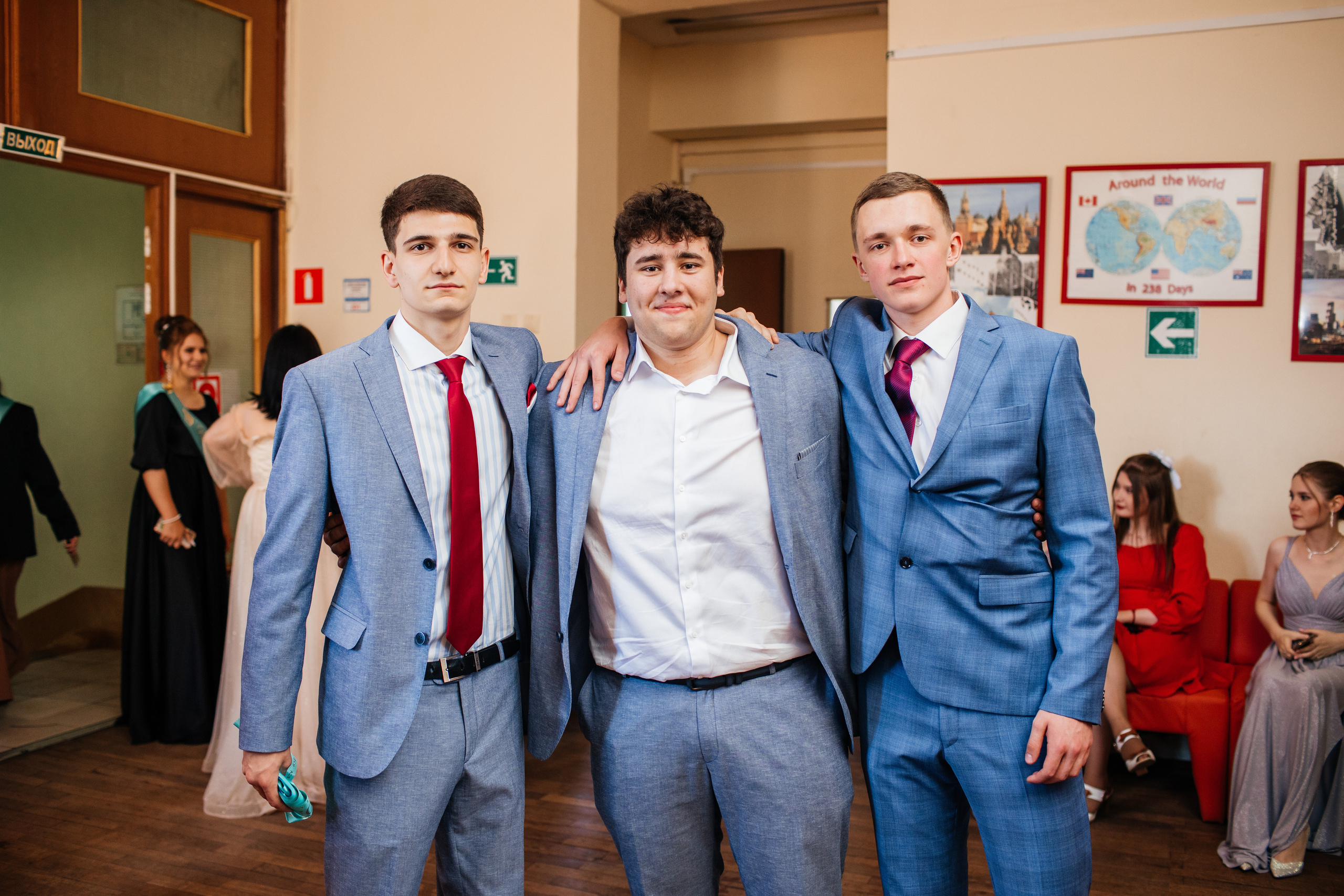 1637 пз. Выпускные альбомы в Подольске Москве и МО