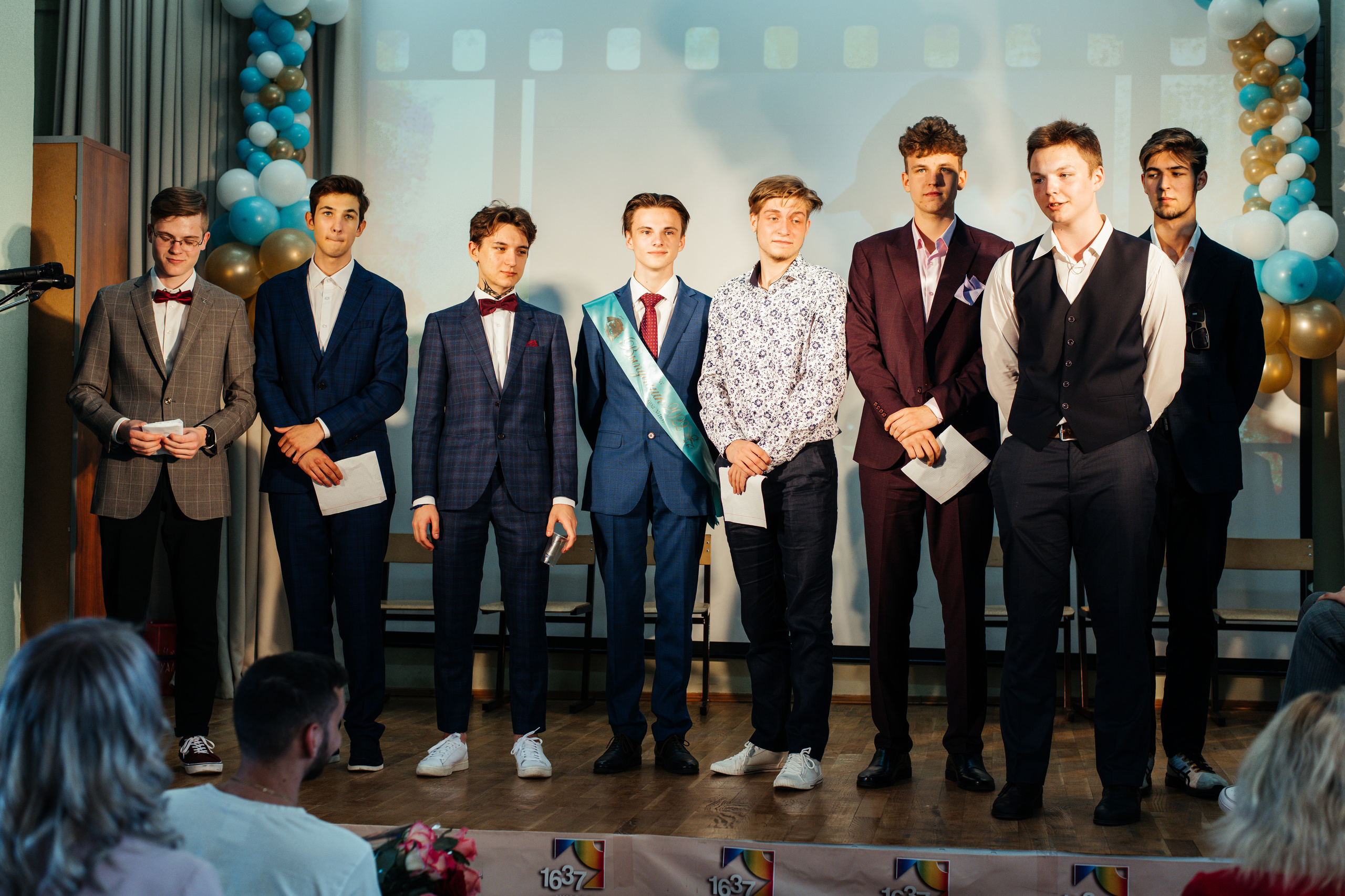 1637 пз. Выпускные альбомы в Подольске Москве и МО