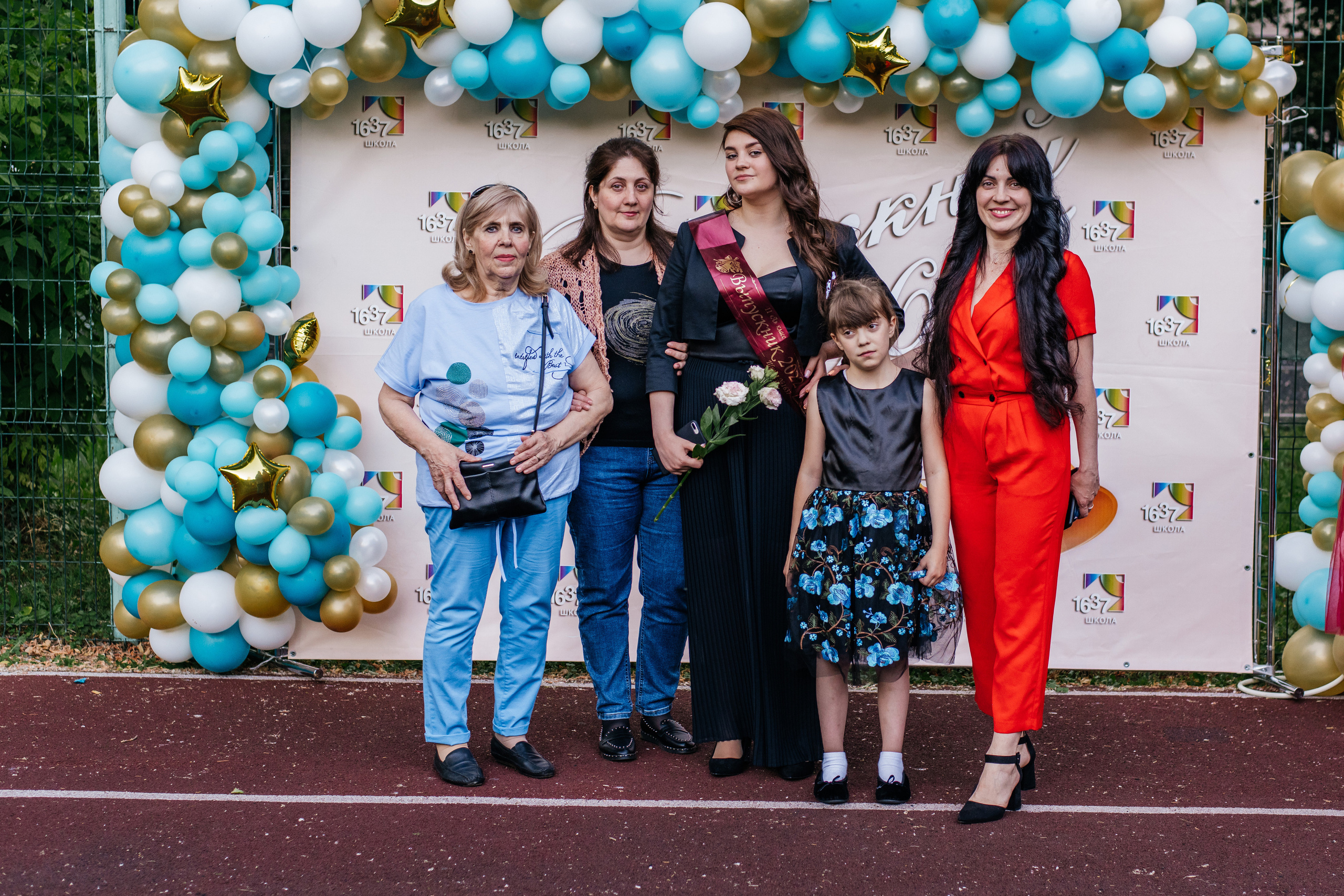 Фотосессия улица. Выпускные альбомы в Подольске Москве и МО