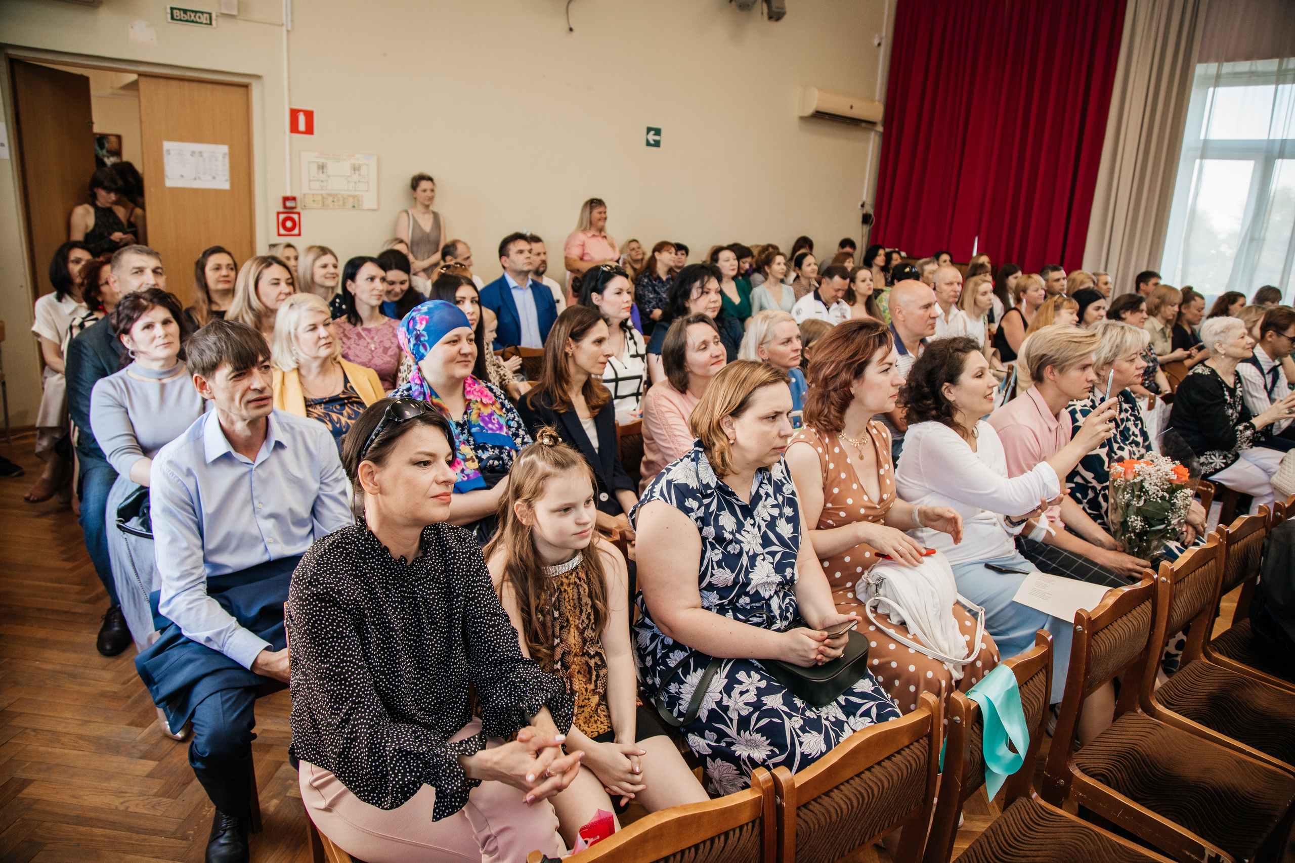 1637 пз. Выпускные альбомы в Подольске Москве и МО