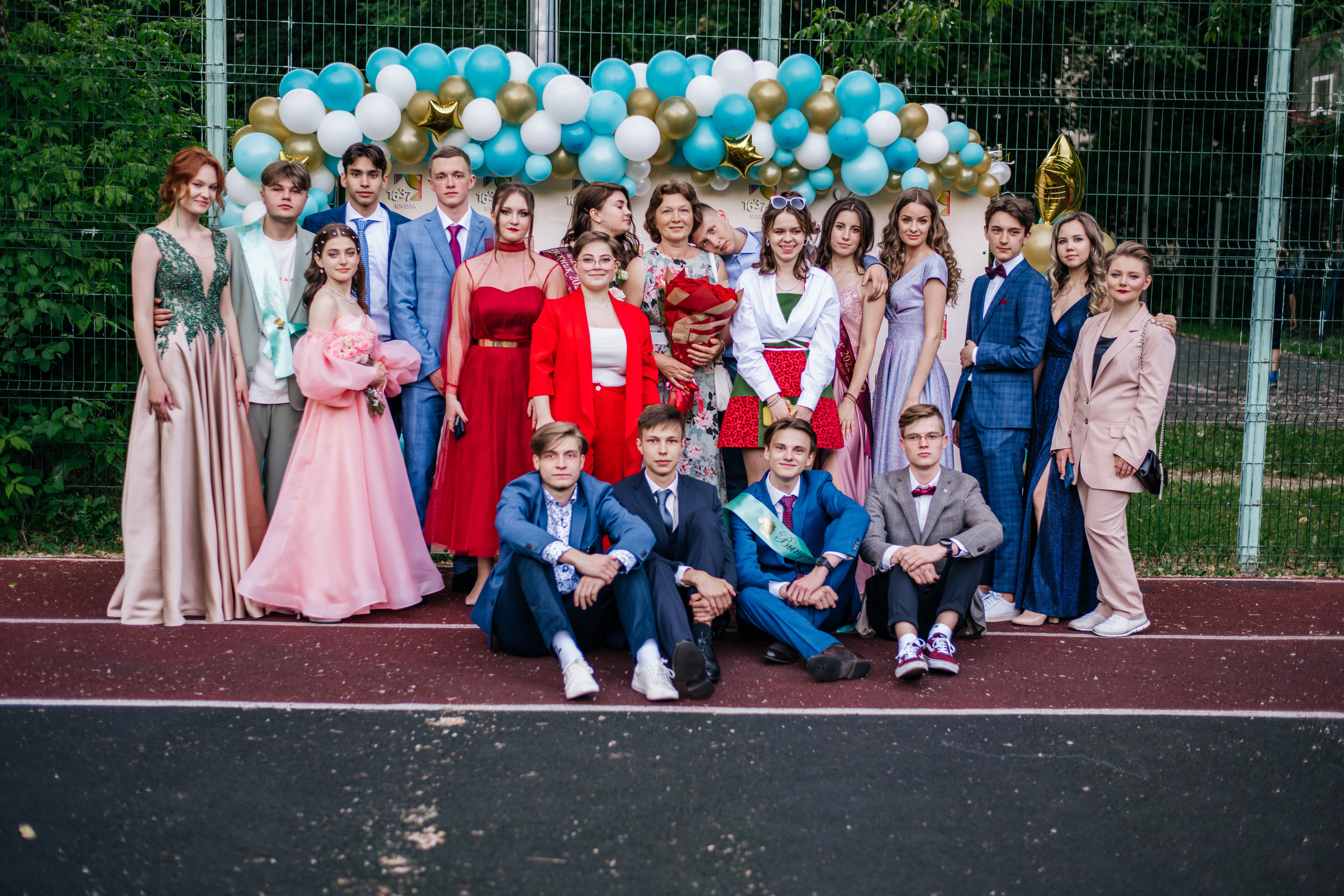 Фотосессия улица. Выпускные альбомы в Подольске Москве и МО
