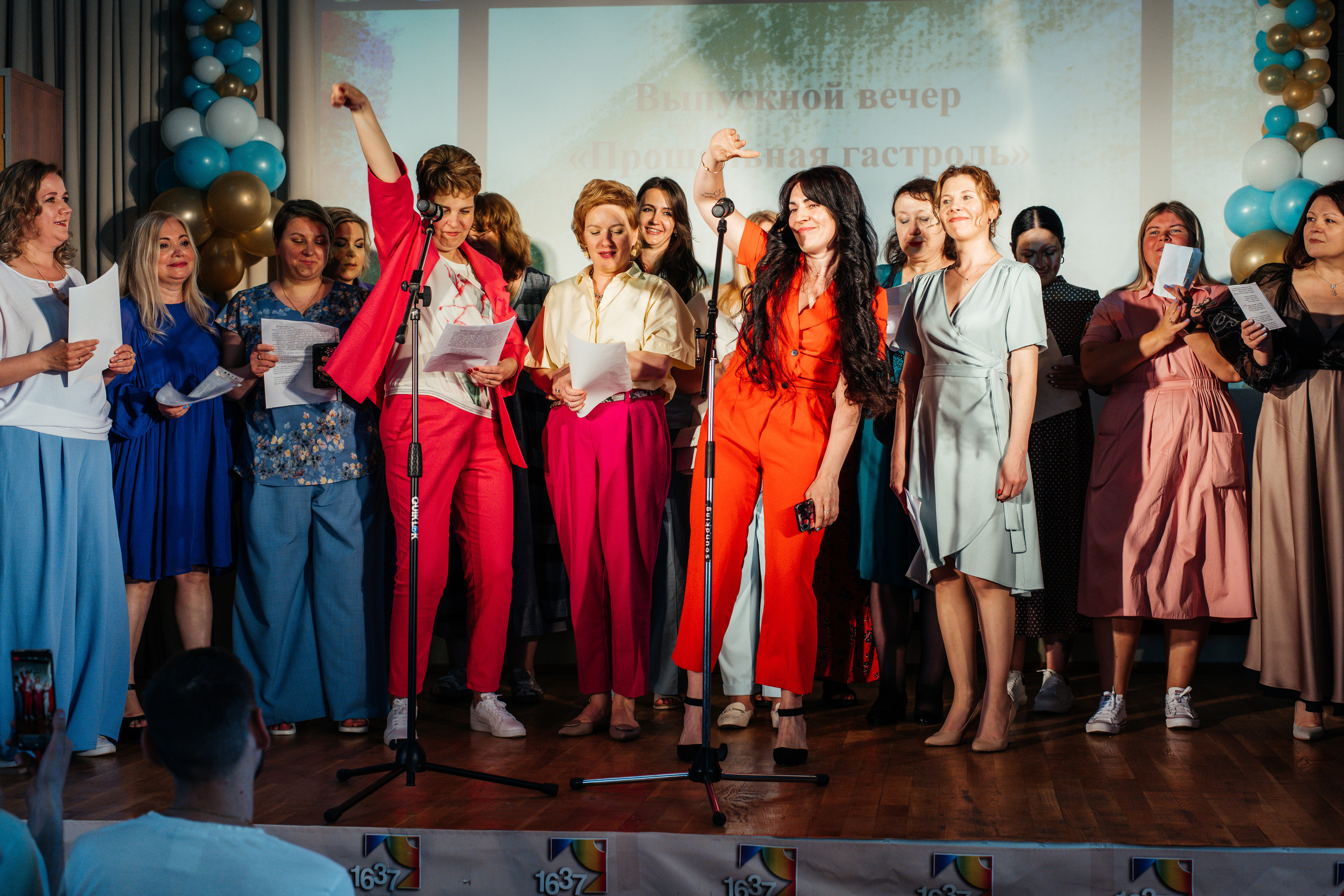 1637 пз. Выпускные альбомы в Подольске Москве и МО