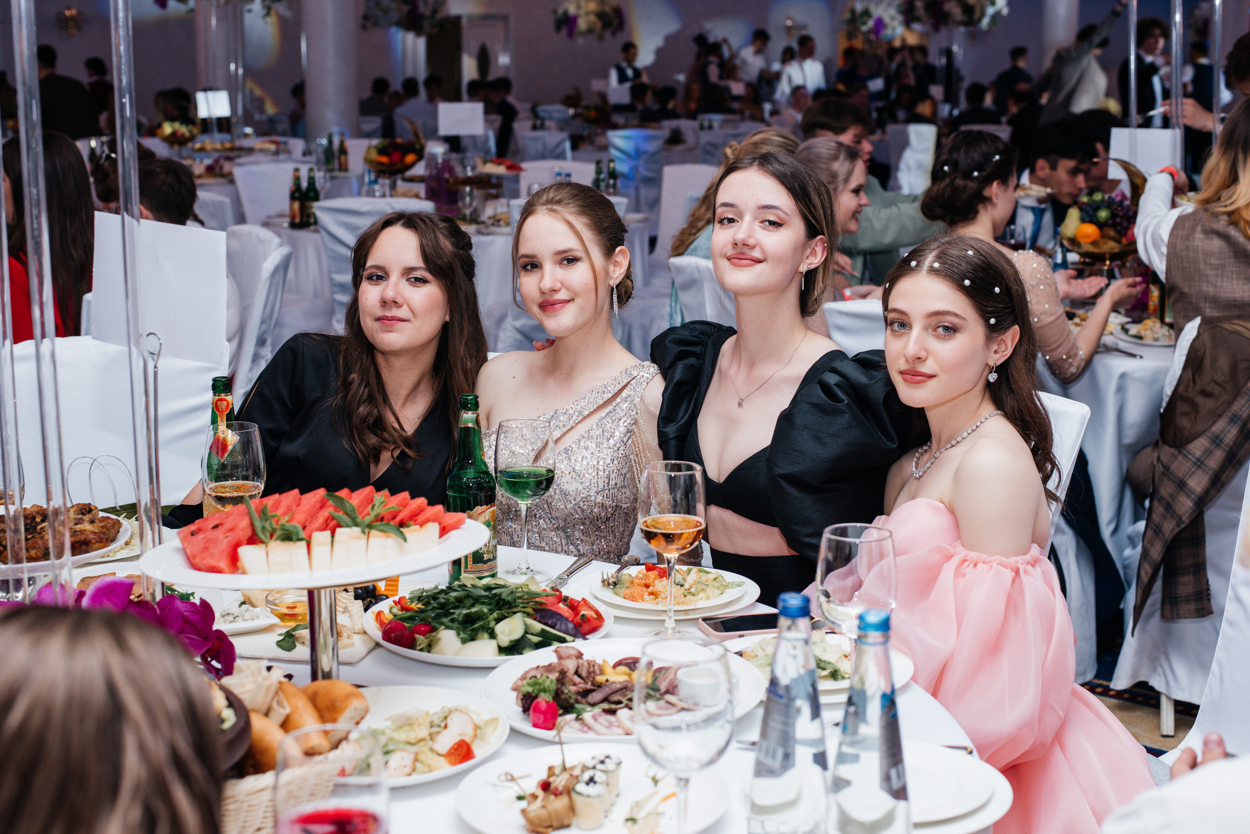 1637 банкет. Выпускные альбомы в Подольске Москве и МО