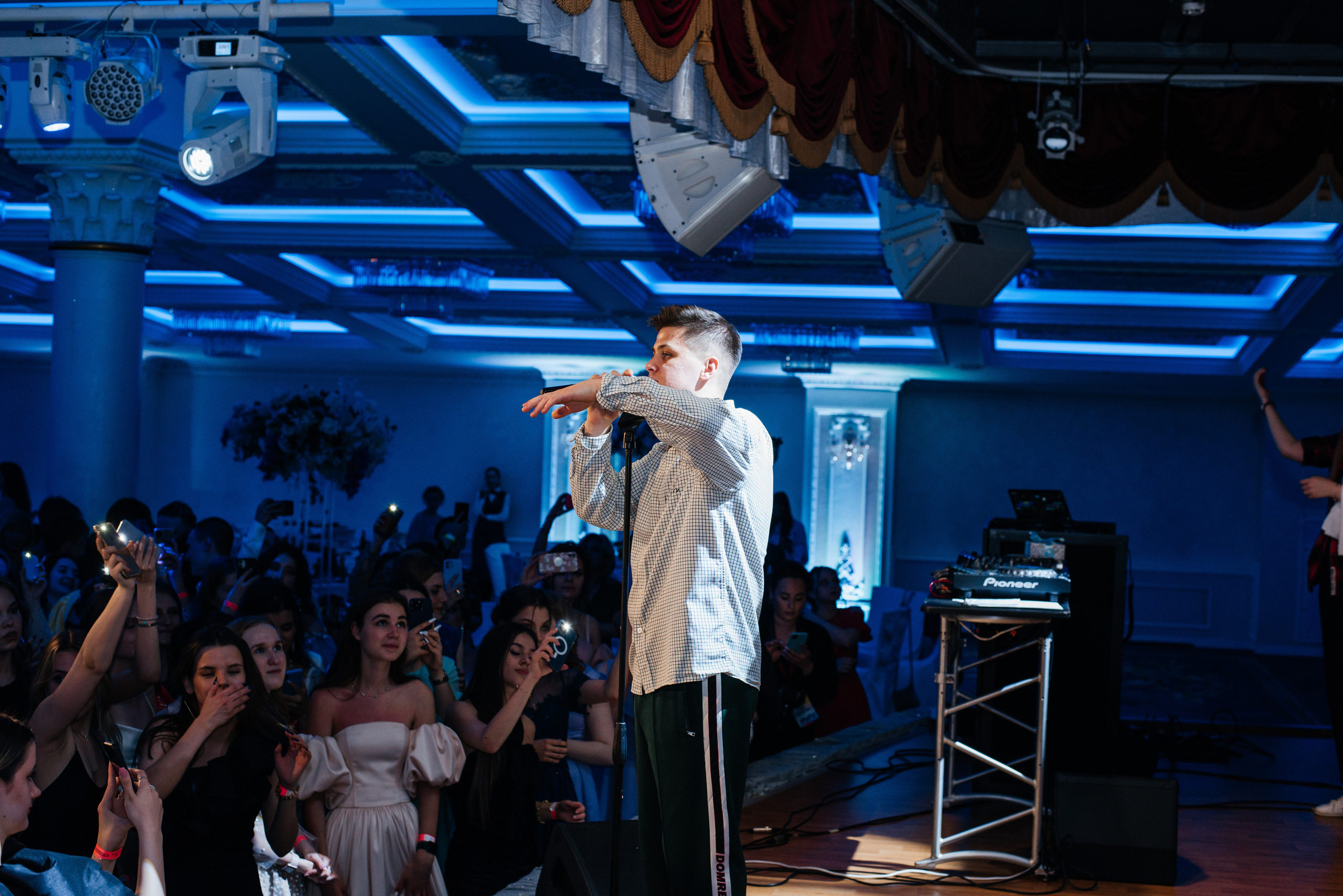 1637 банкет. Выпускные альбомы в Подольске Москве и МО