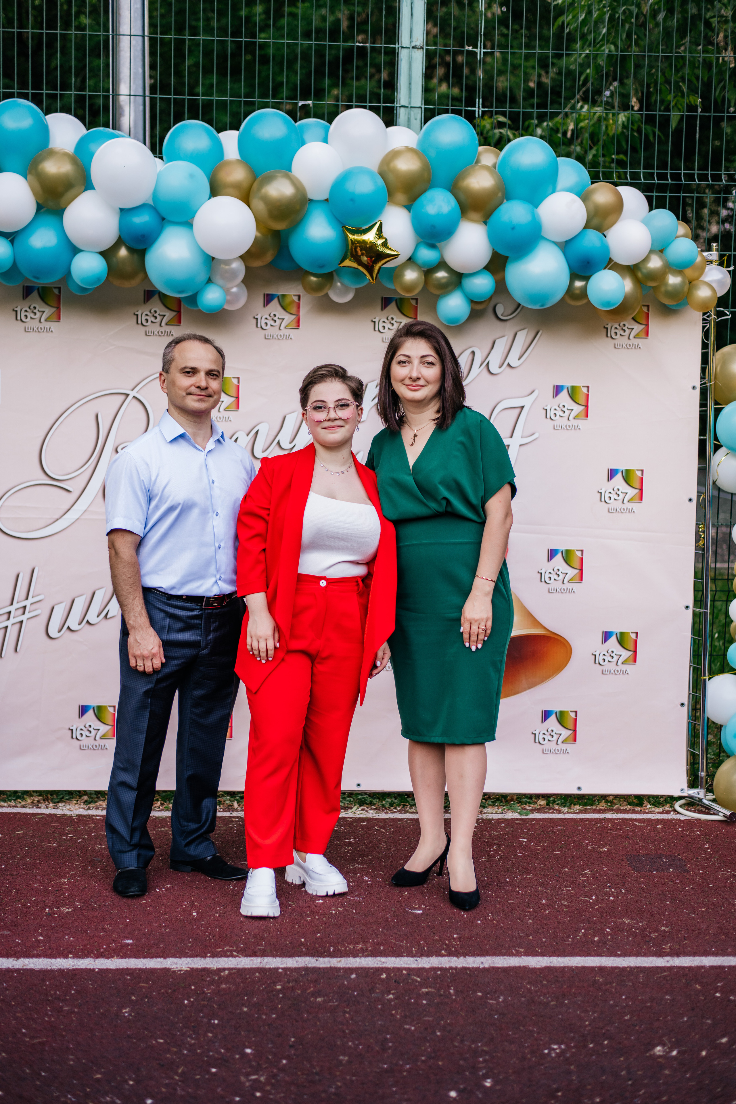 Фотосессия улица. Выпускные альбомы в Подольске Москве и МО