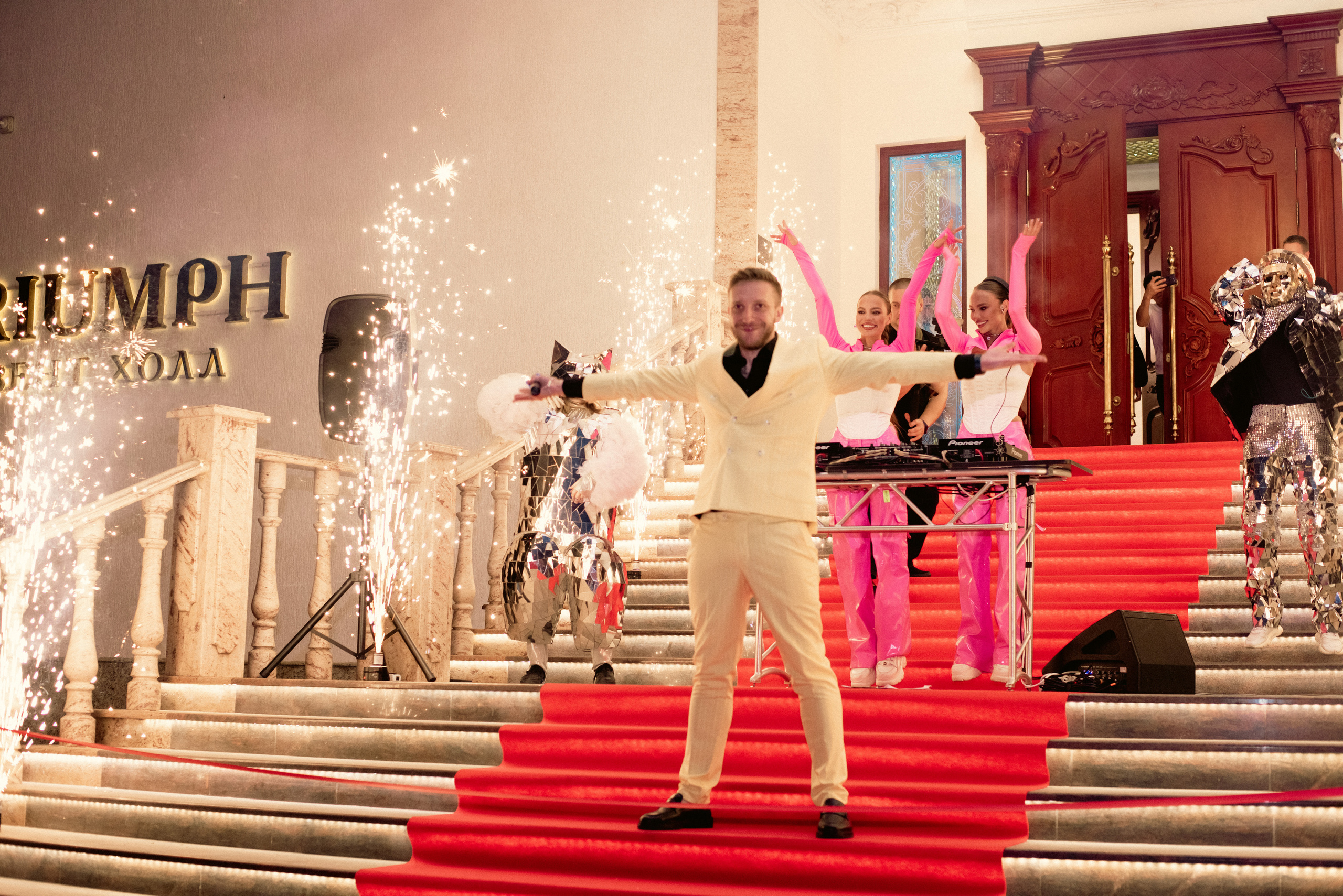 1637 банкет. Выпускные альбомы в Подольске Москве и МО