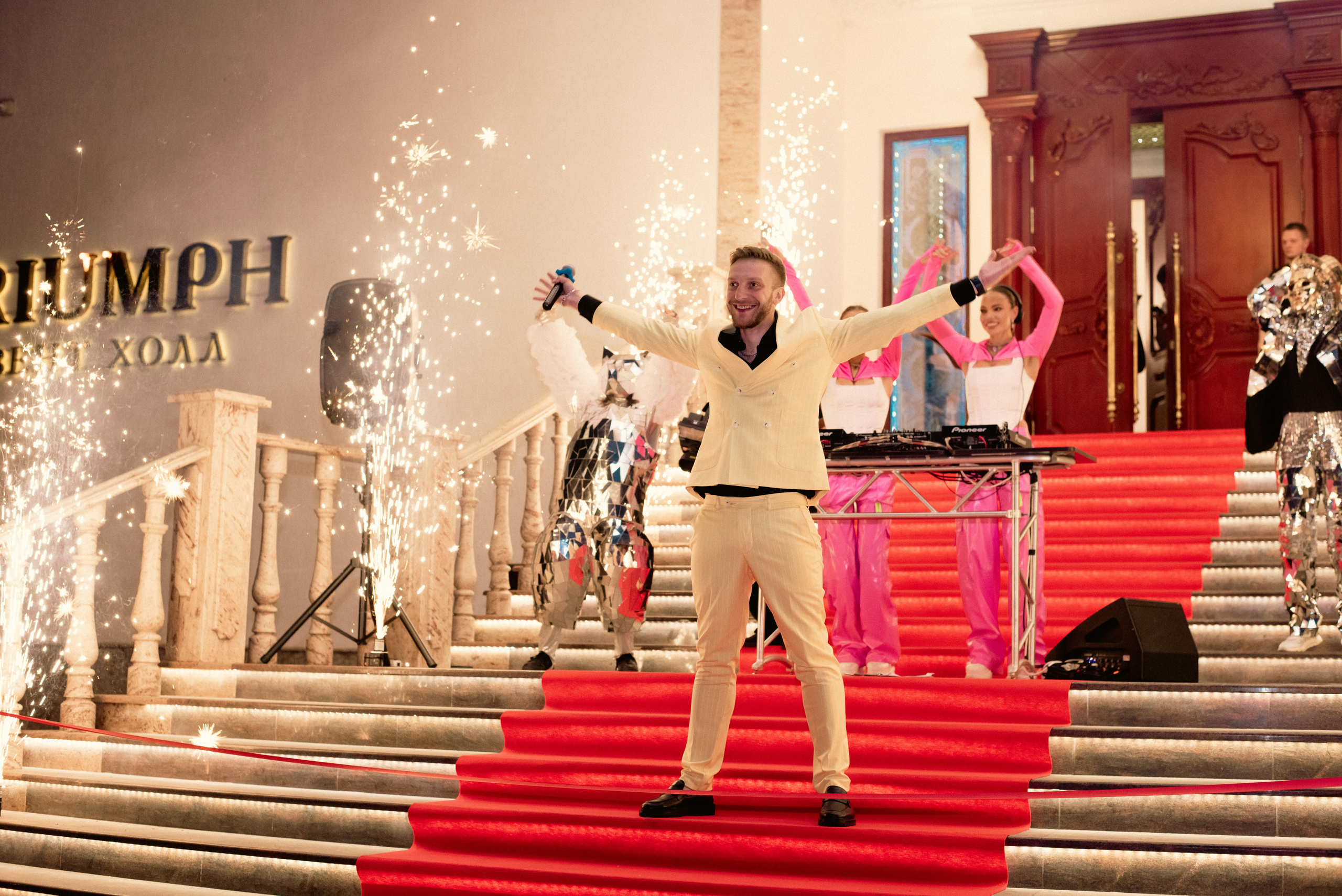 1637 банкет. Выпускные альбомы в Подольске Москве и МО