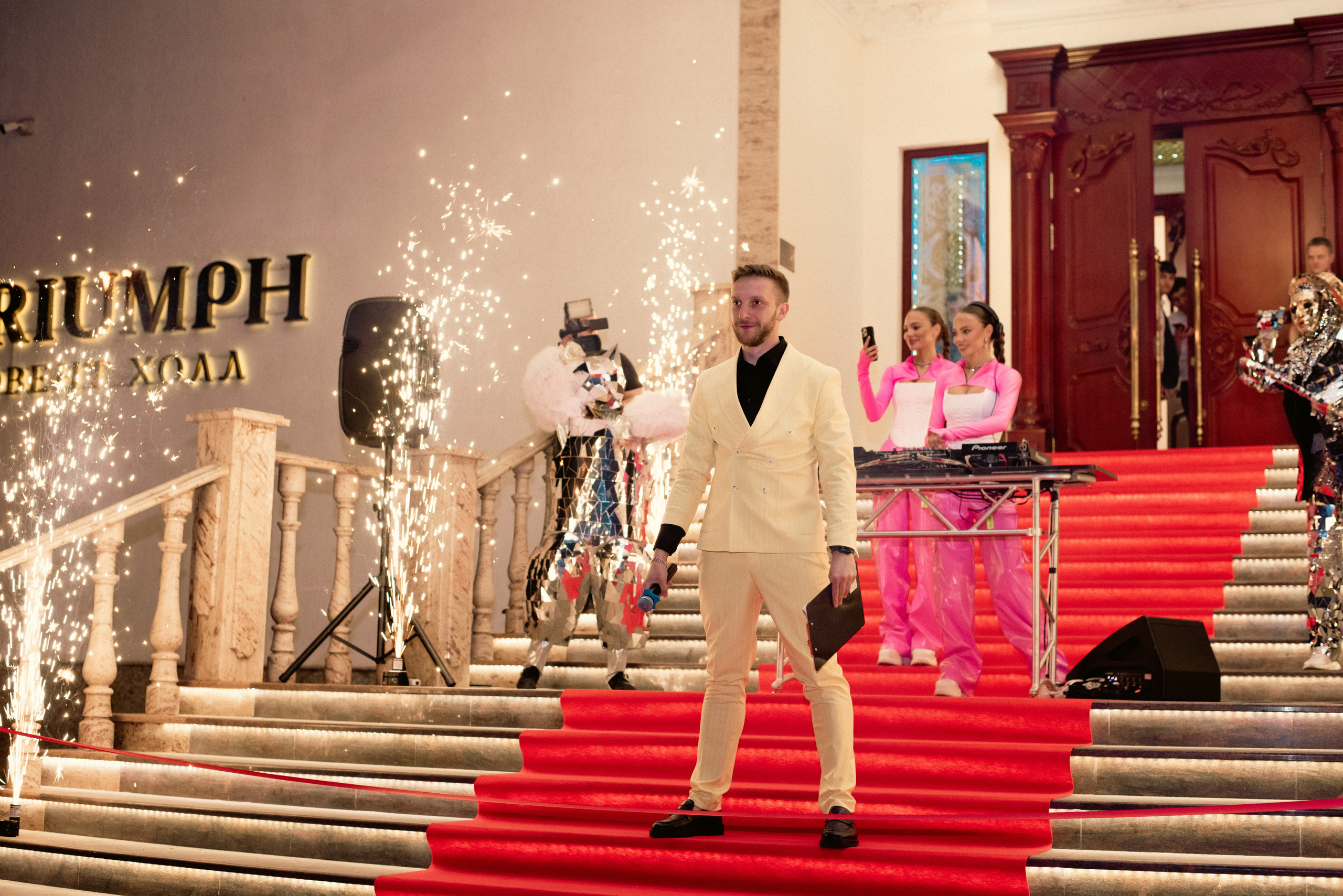 1637 банкет. Выпускные альбомы в Подольске Москве и МО