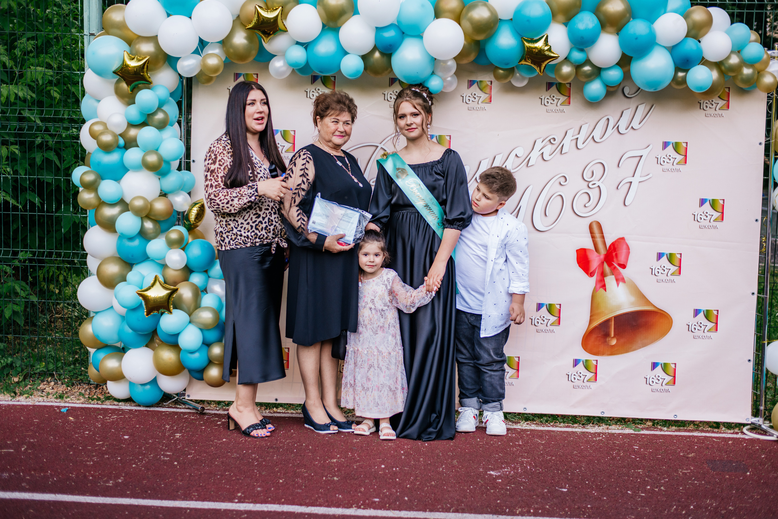 Фотосессия улица. Выпускные альбомы в Подольске Москве и МО