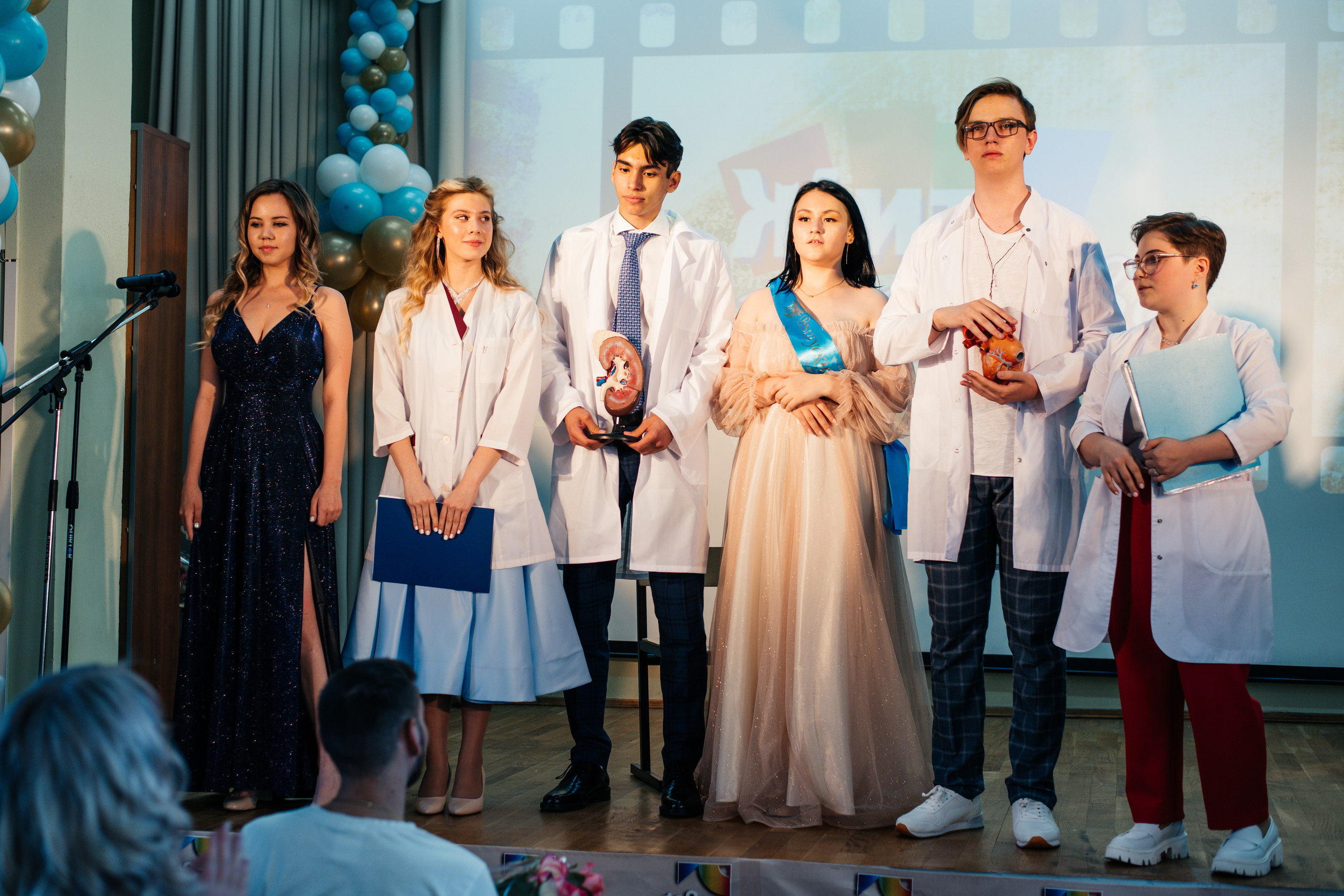 1637 пз. Выпускные альбомы в Подольске Москве и МО