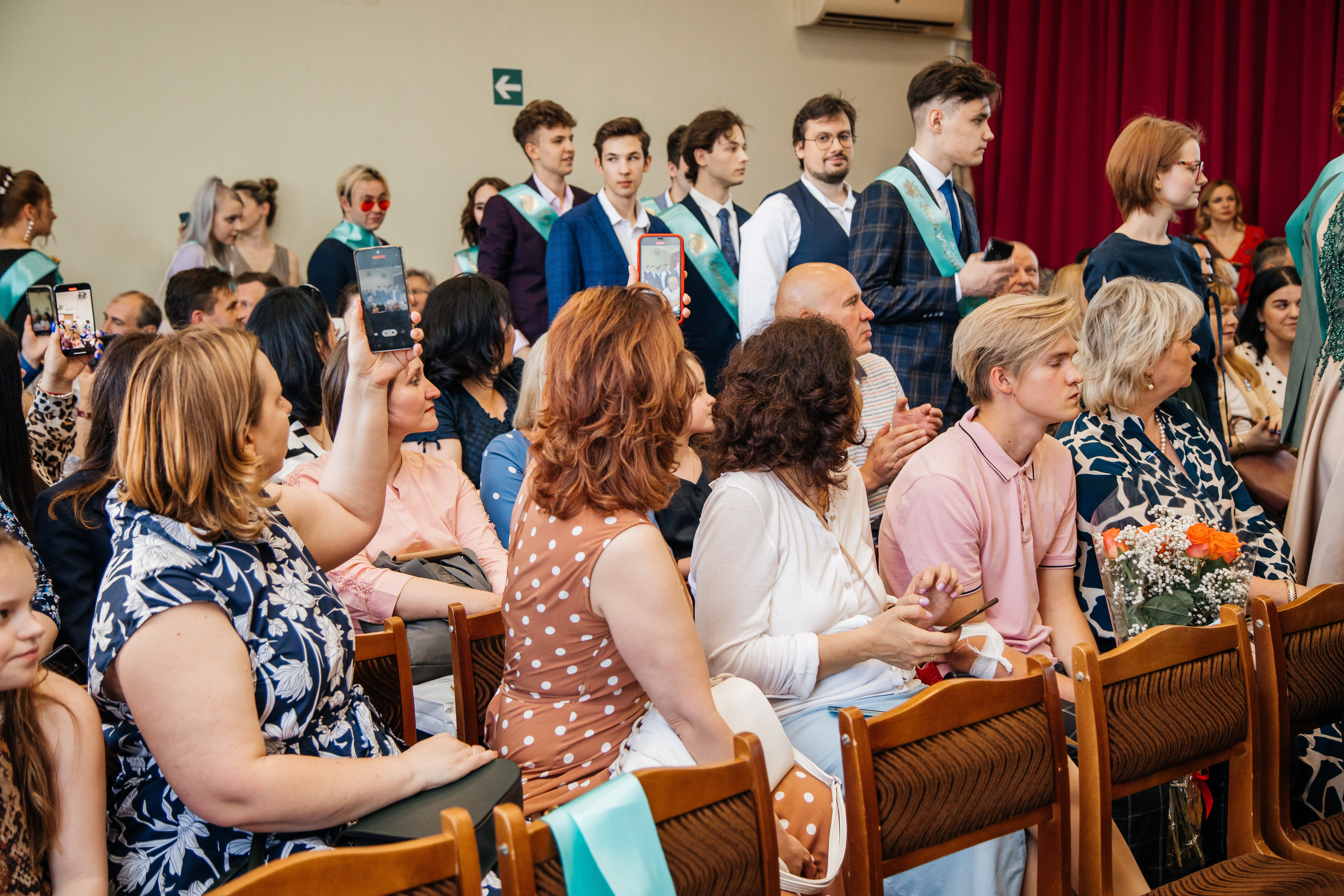 1637 пз. Выпускные альбомы в Подольске Москве и МО