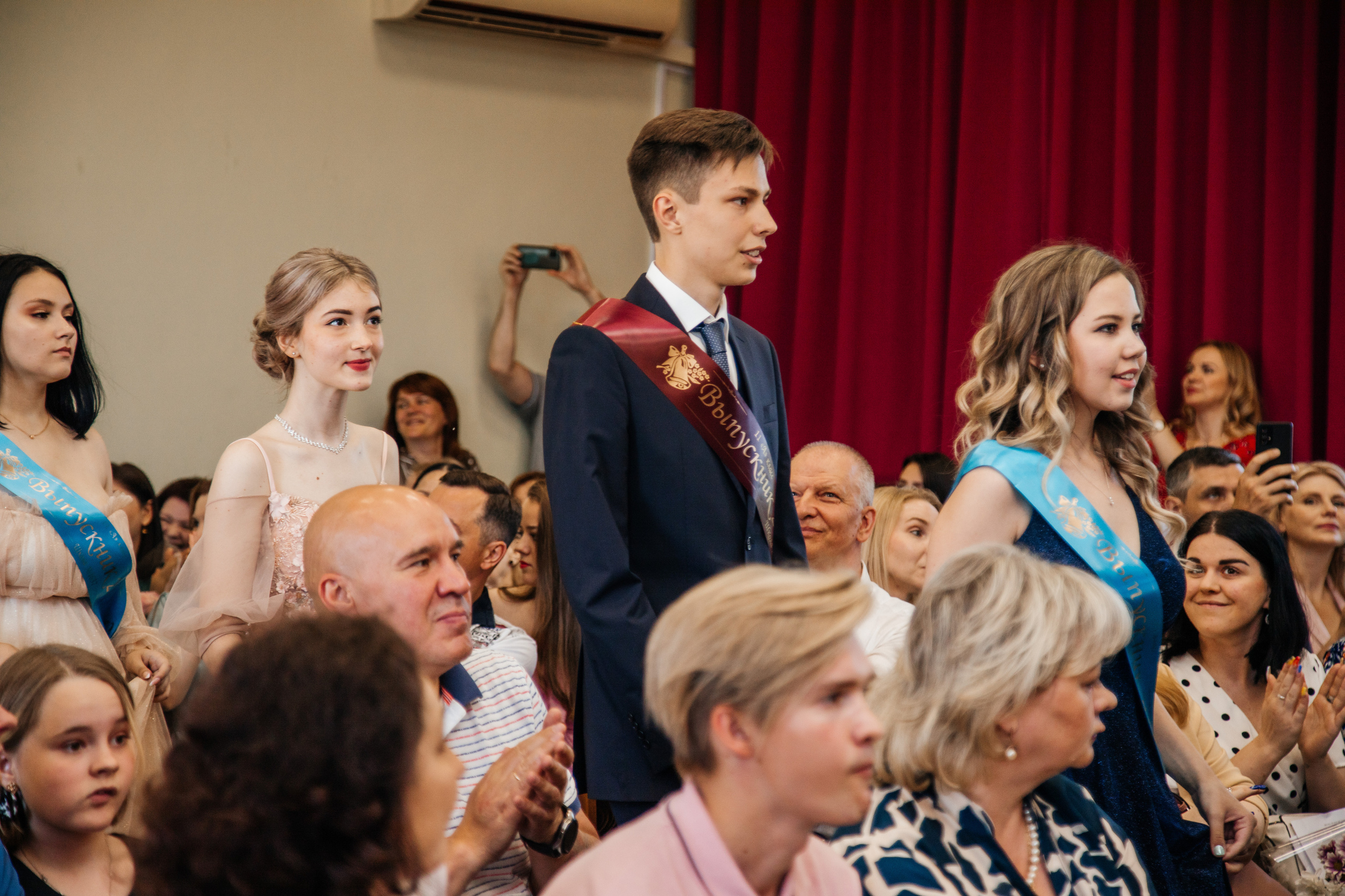 1637 пз. Выпускные альбомы в Подольске Москве и МО