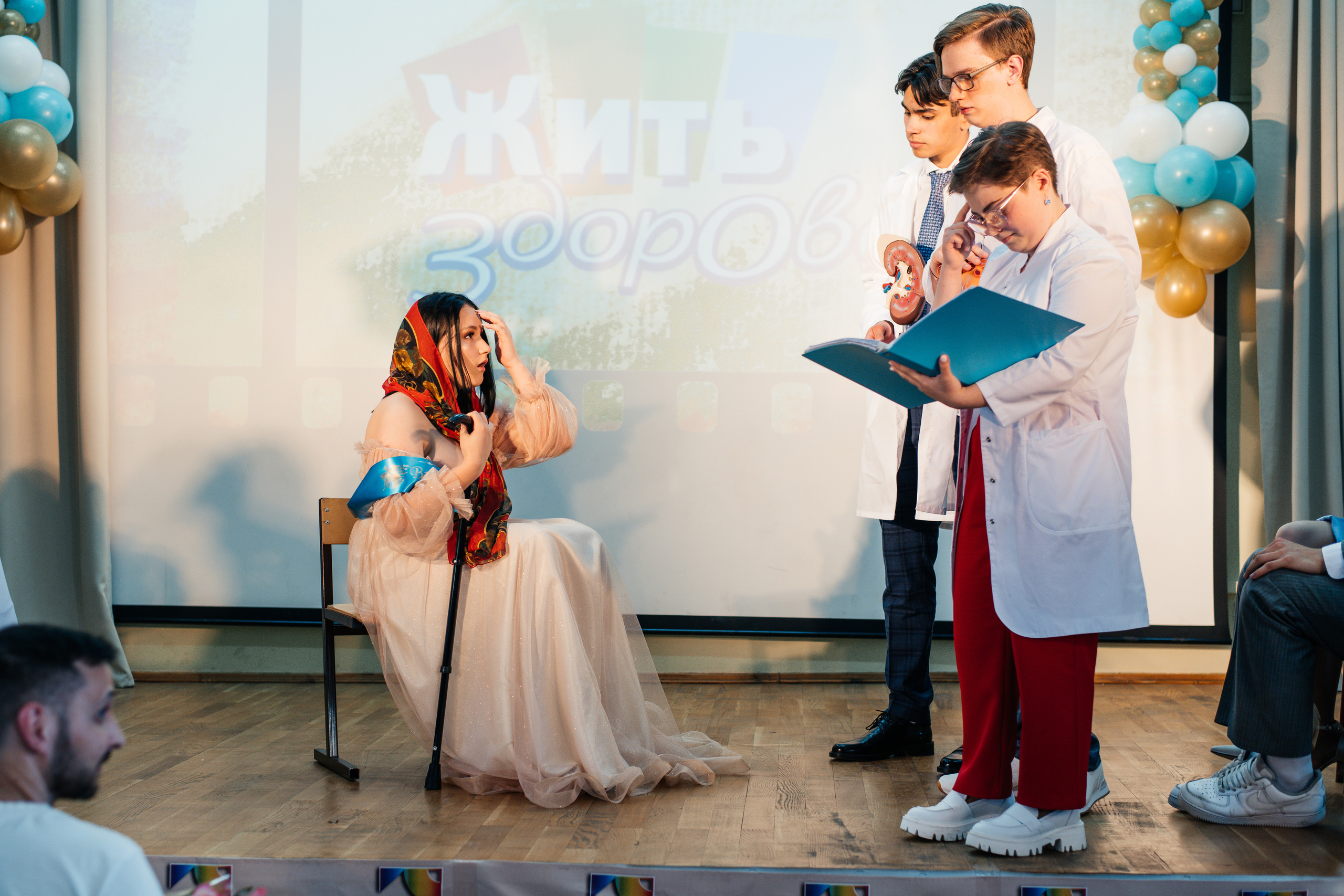 1637 пз. Выпускные альбомы в Подольске Москве и МО