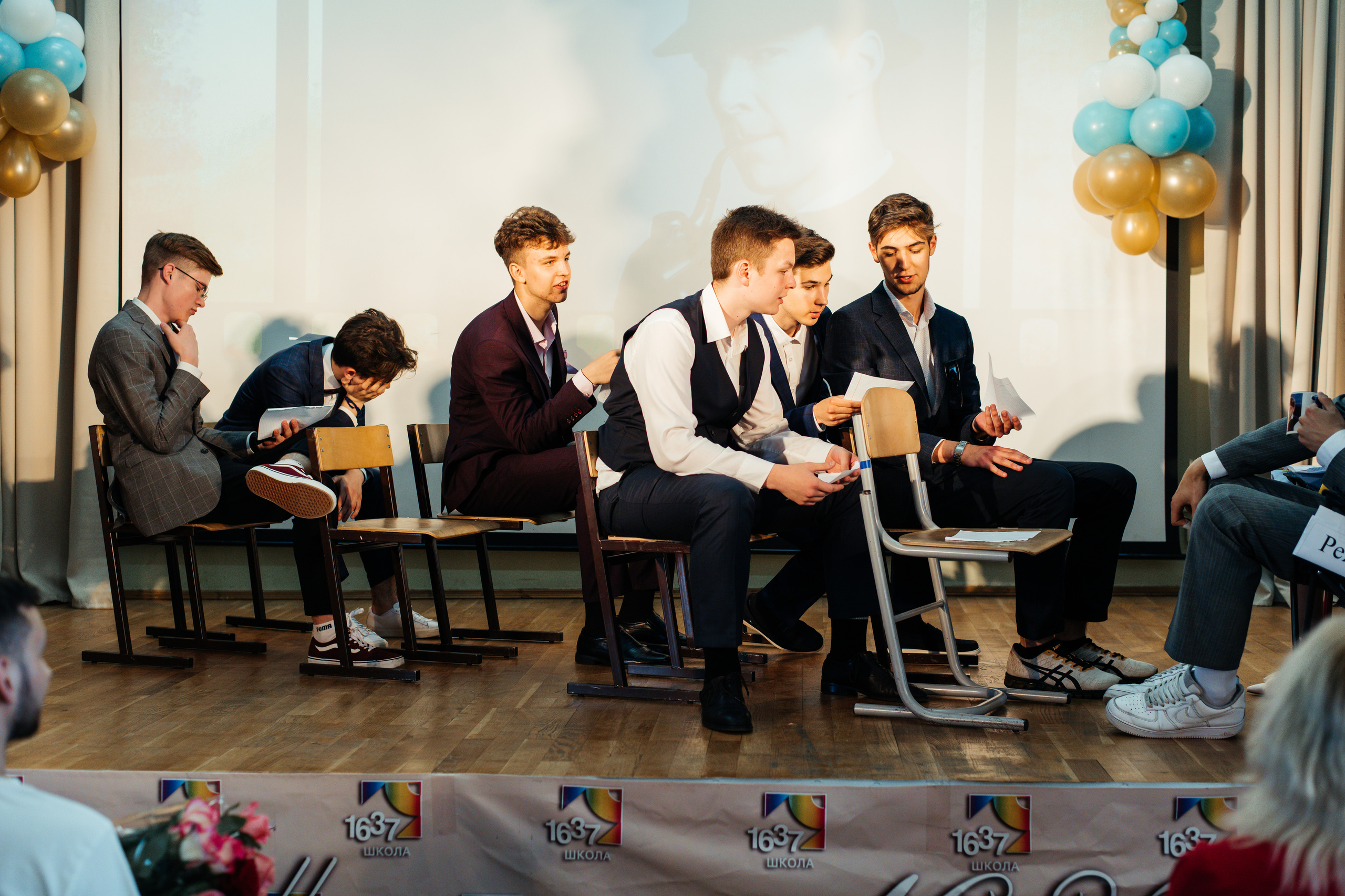 1637 пз. Выпускные альбомы в Подольске Москве и МО