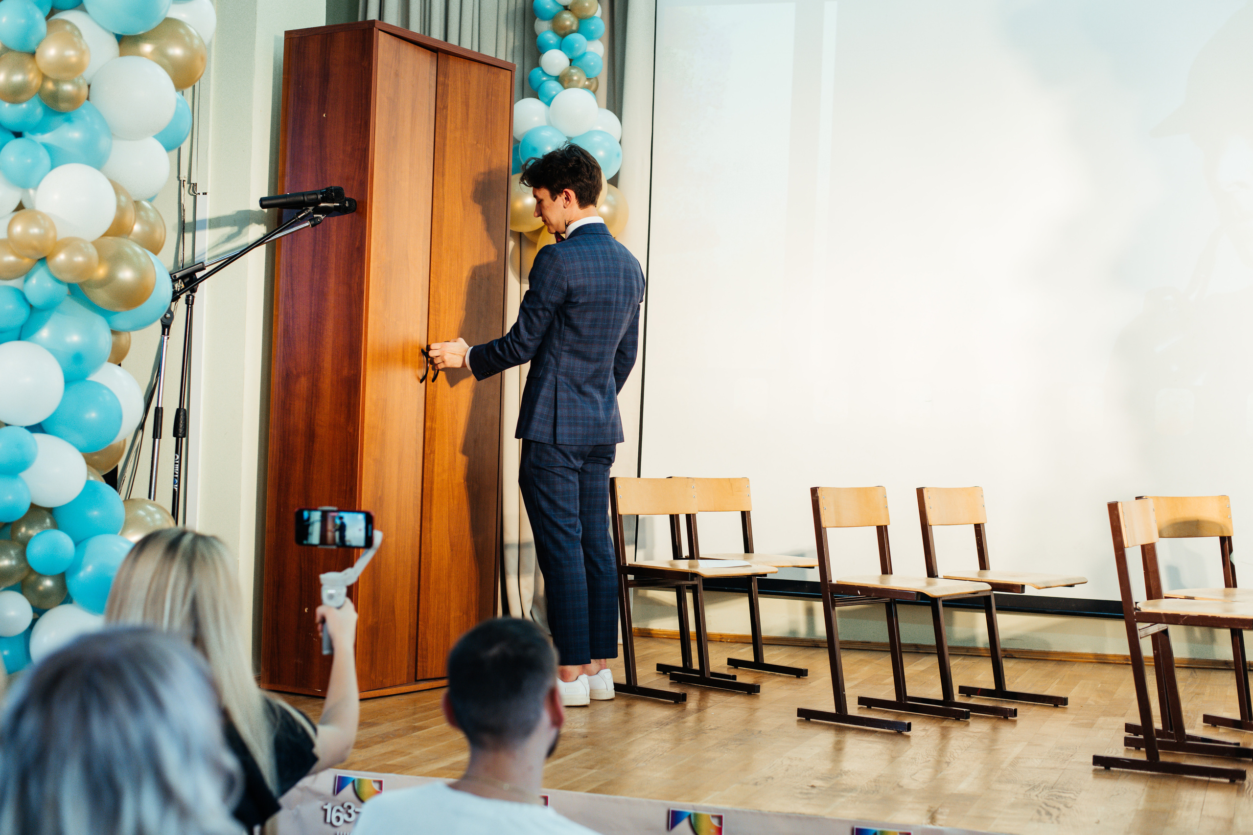 1637 пз. Выпускные альбомы в Подольске Москве и МО