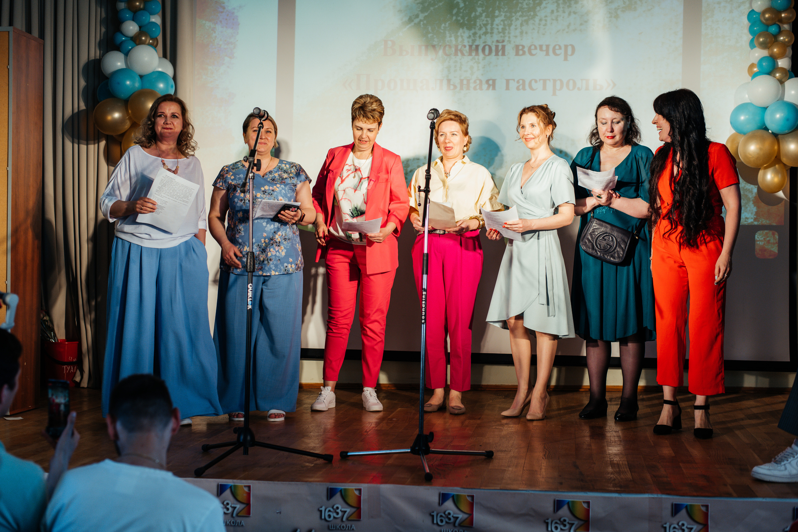 1637 пз. Выпускные альбомы в Подольске Москве и МО