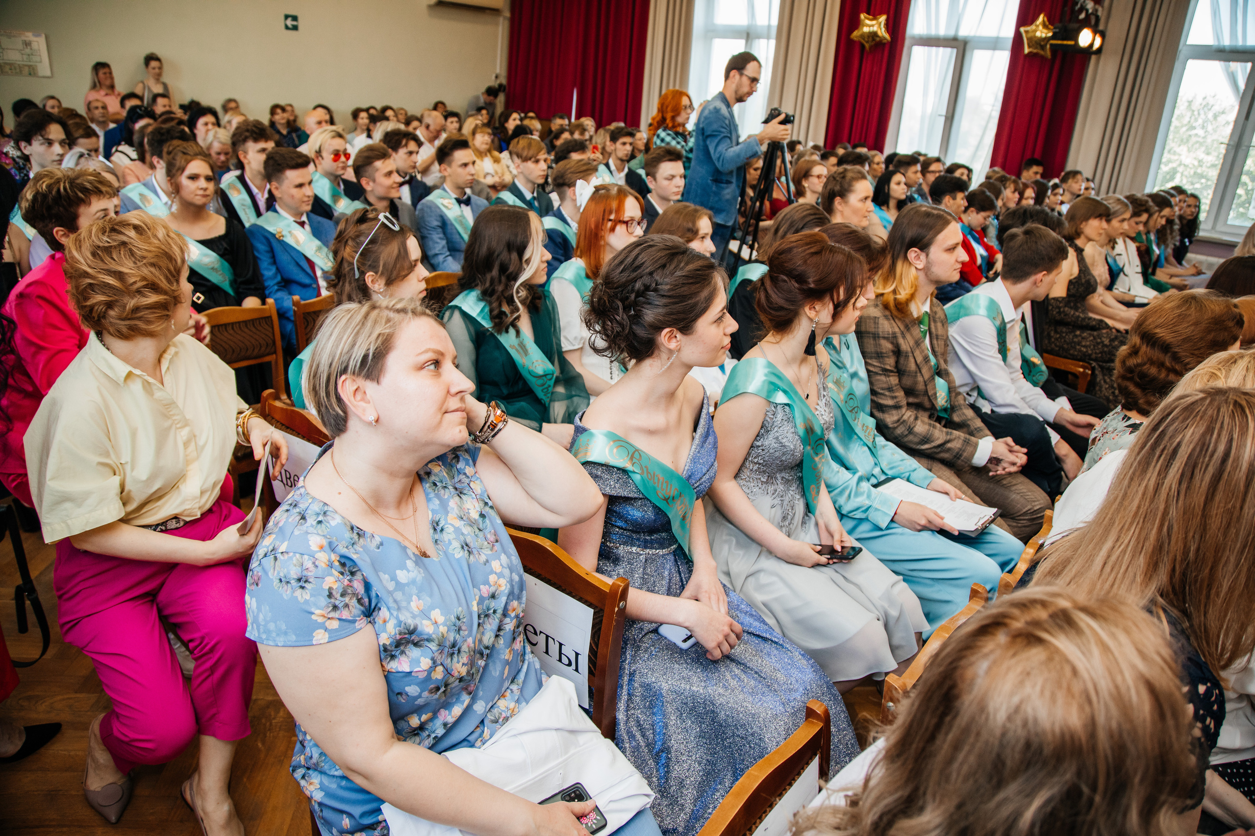 1637 пз. Выпускные альбомы в Подольске Москве и МО