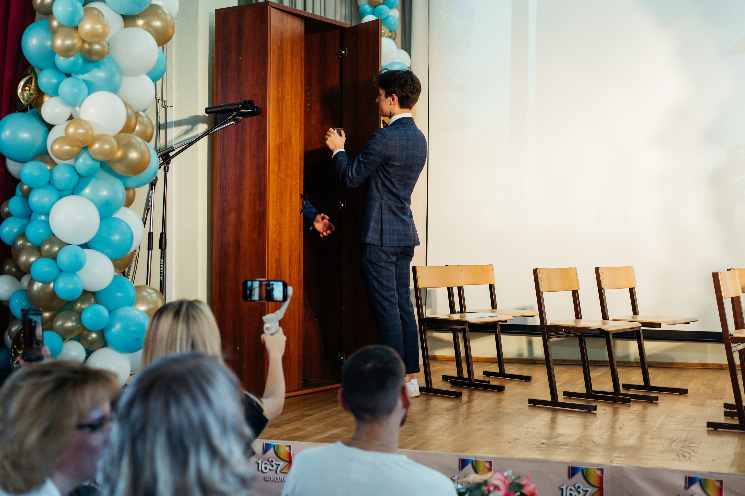 1637 пз. Выпускные альбомы в Подольске Москве и МО