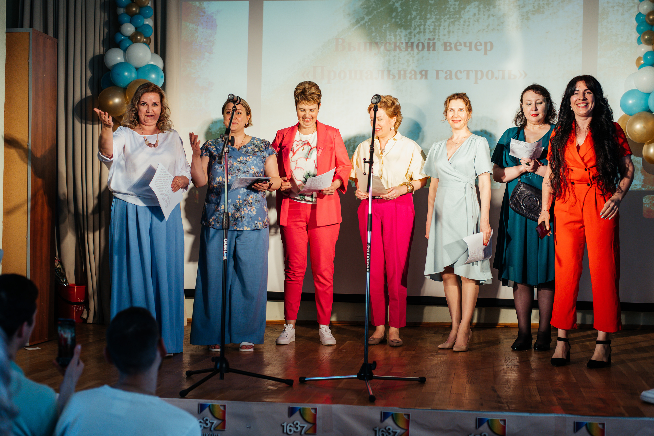 1637 пз. Выпускные альбомы в Подольске Москве и МО