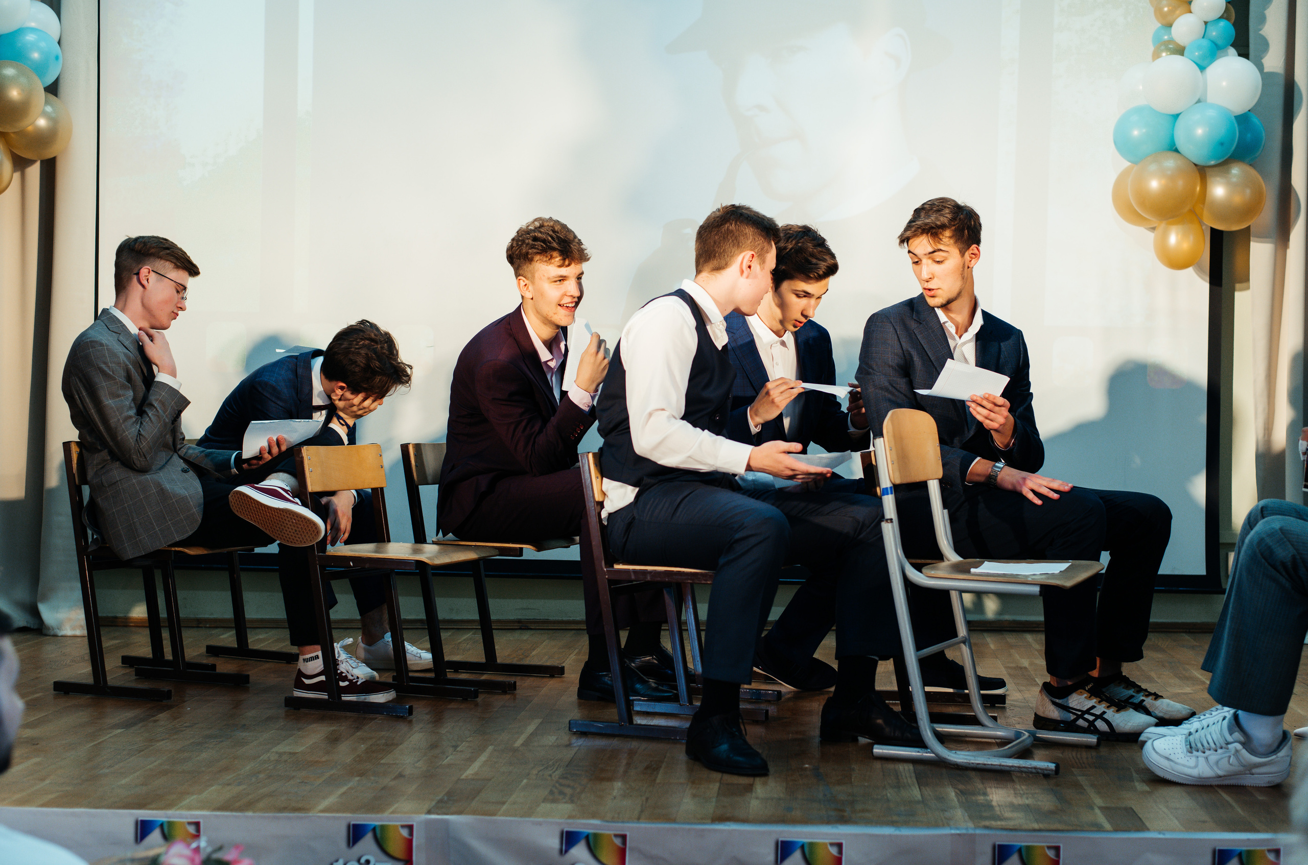 1637 пз. Выпускные альбомы в Подольске Москве и МО