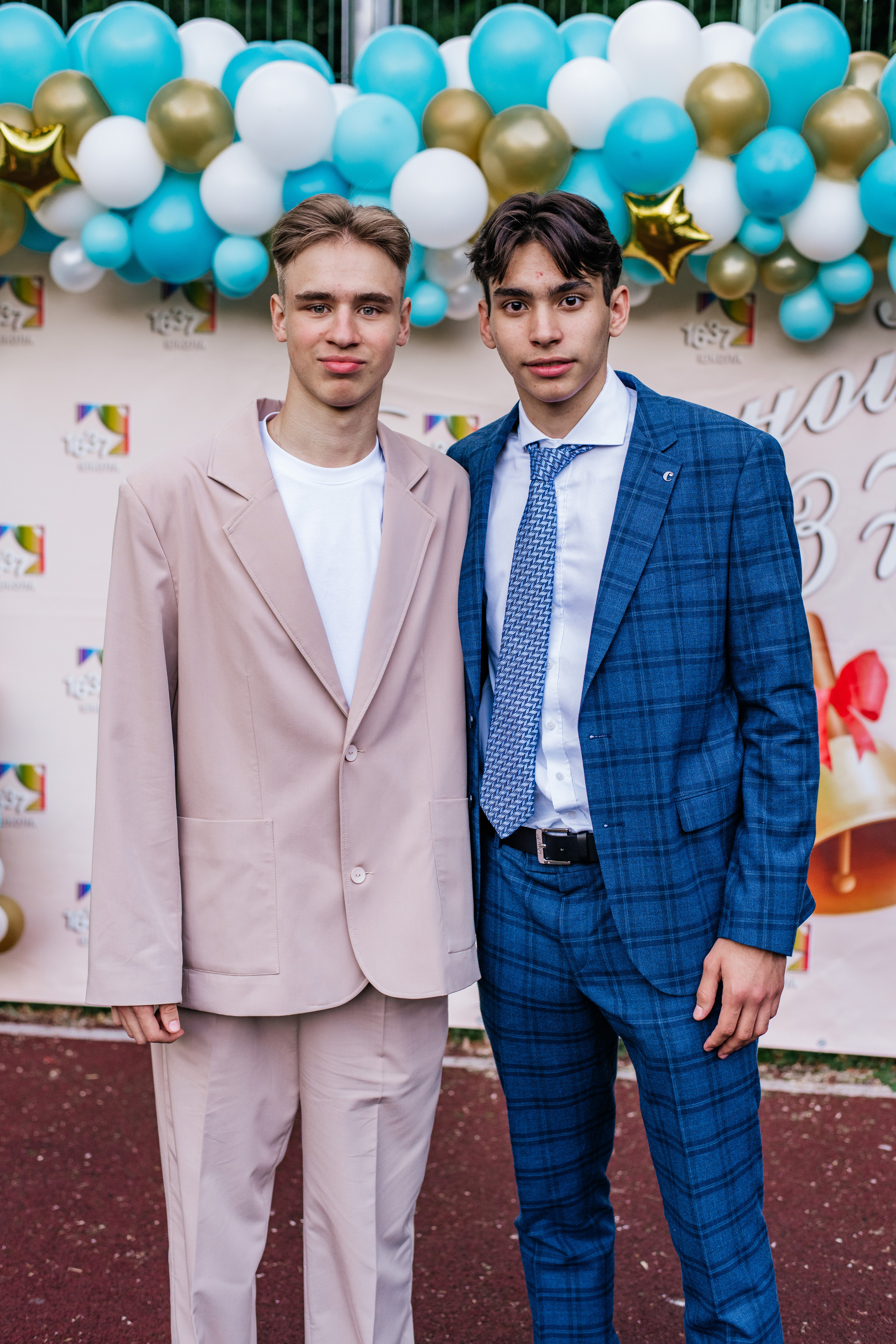 Фотосессия улица. Выпускные альбомы в Подольске Москве и МО