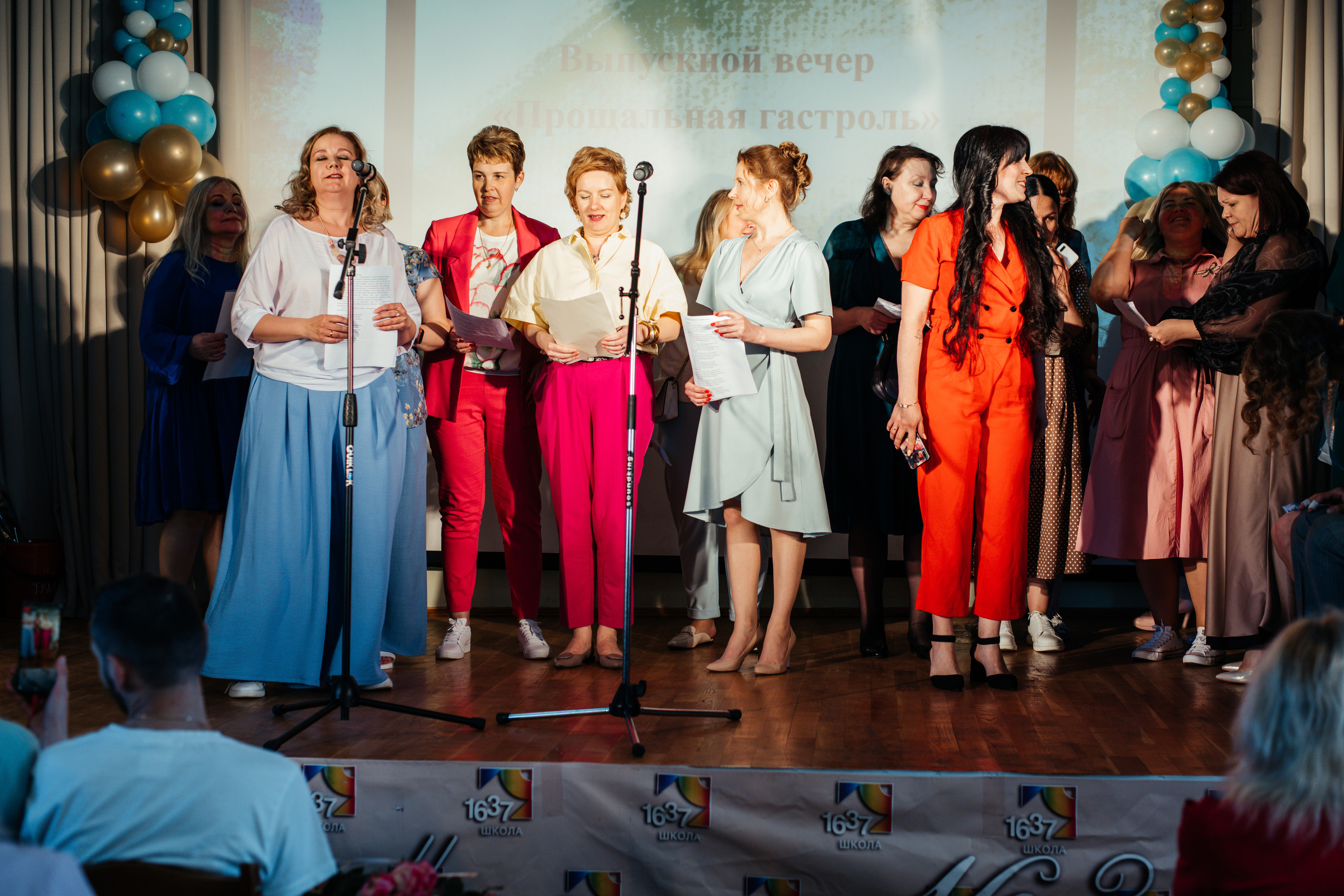 1637 пз. Выпускные альбомы в Подольске Москве и МО