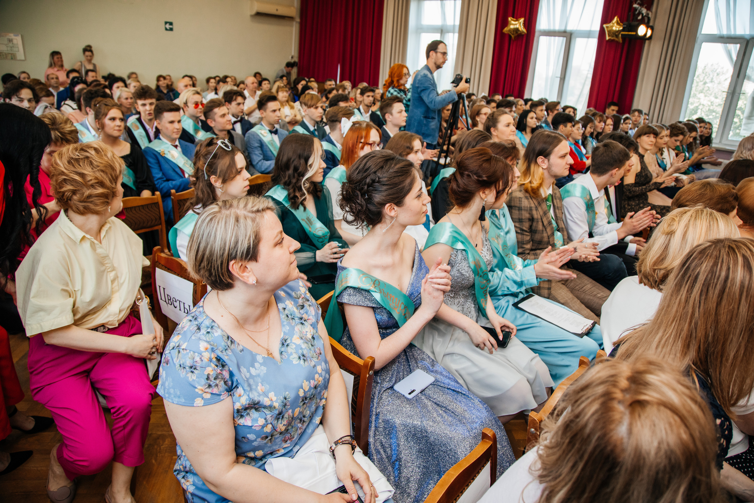 1637 пз. Выпускные альбомы в Подольске Москве и МО